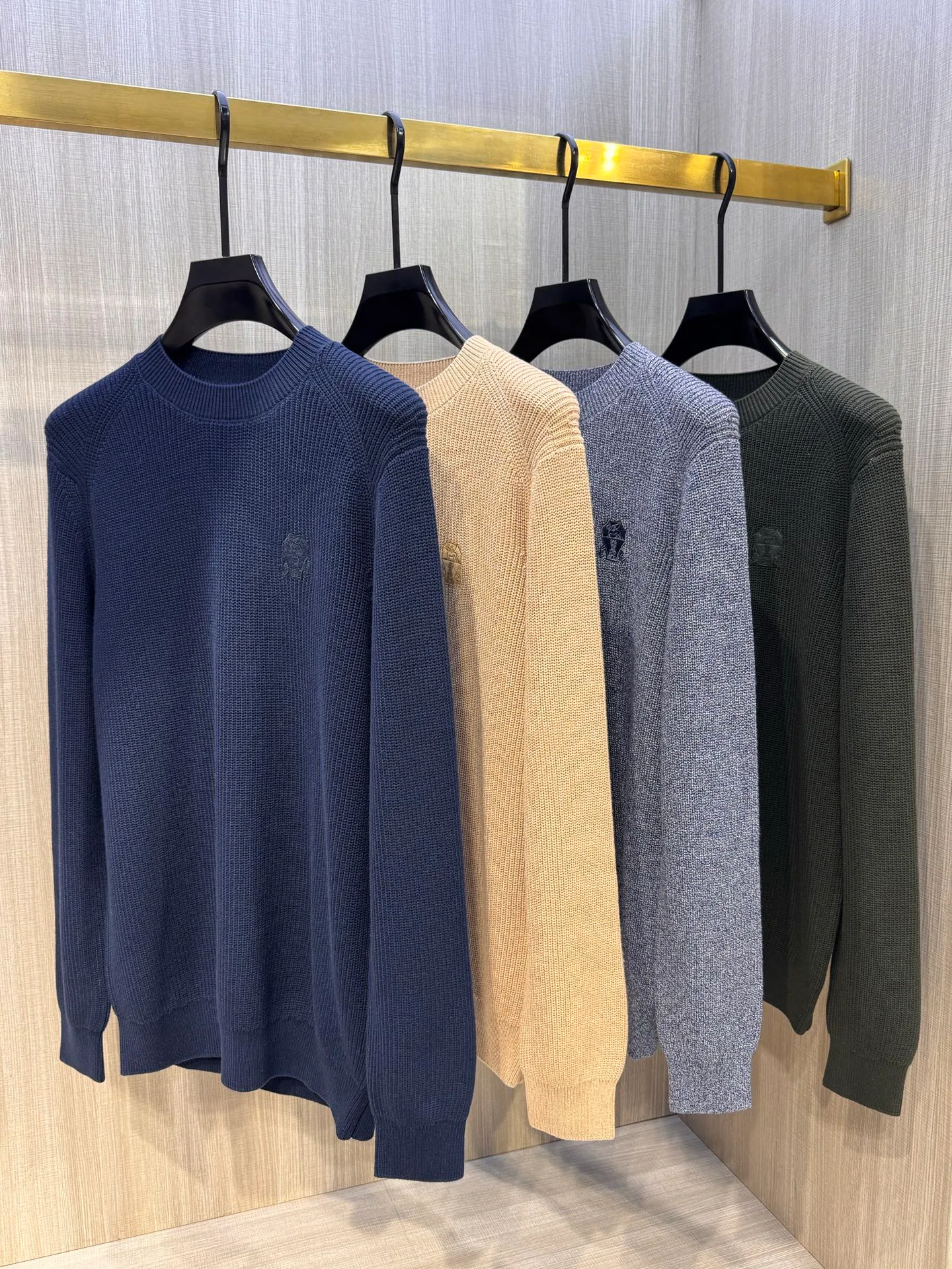 Men's Jumpers And Sweaters BRUNELLO CUCINELLI 18402686