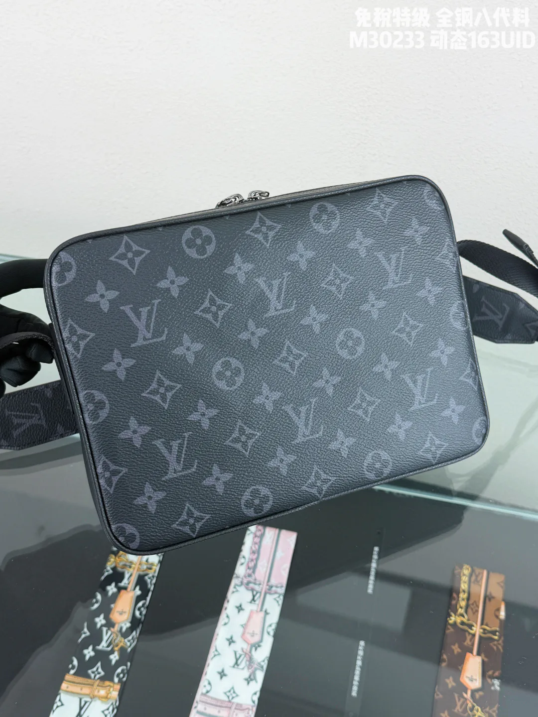 Women's Shoulder Bags LOUIS VUITTON 17999795