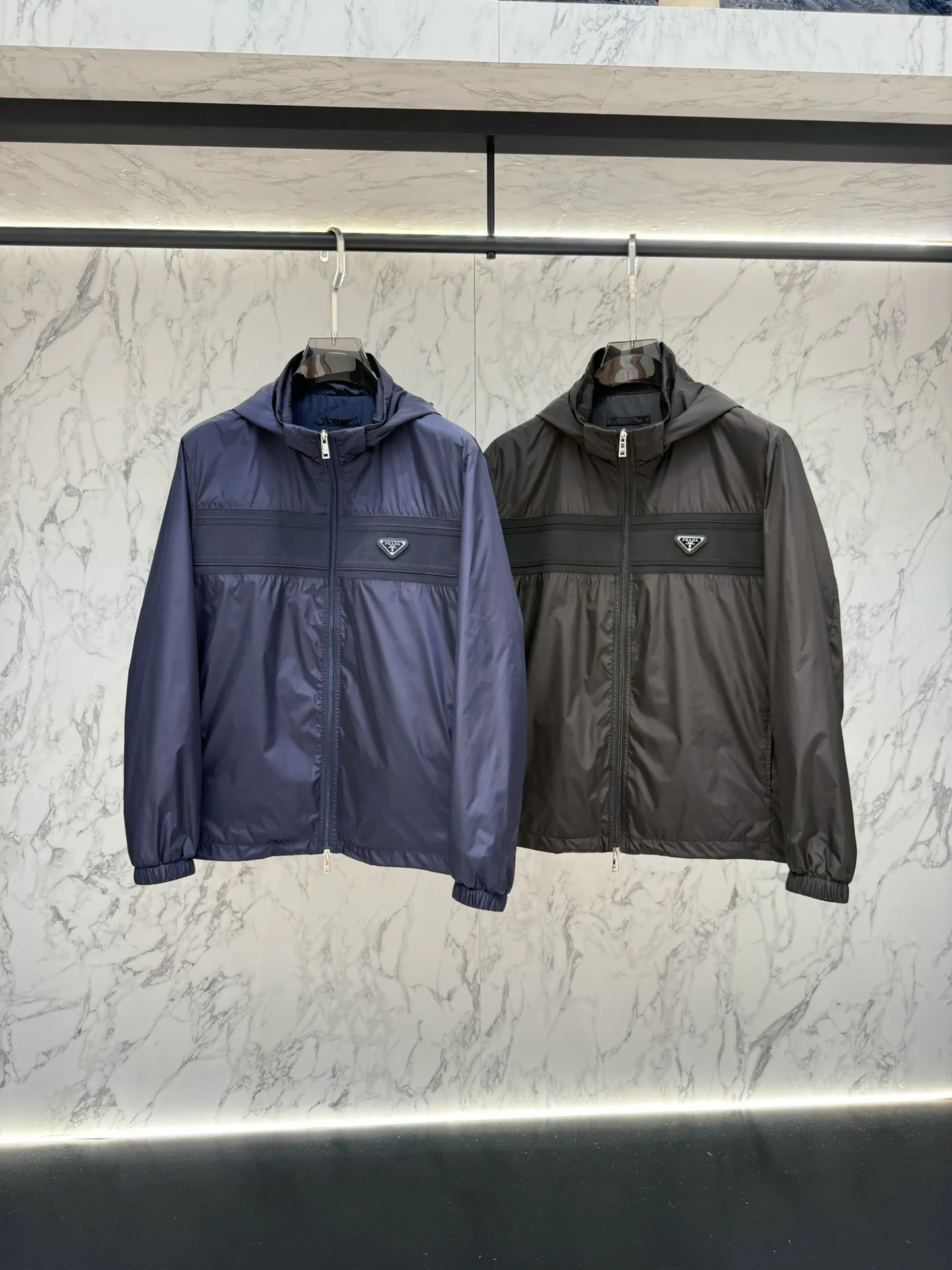 Women's Jackets And Down Jackets PRADA 18178422