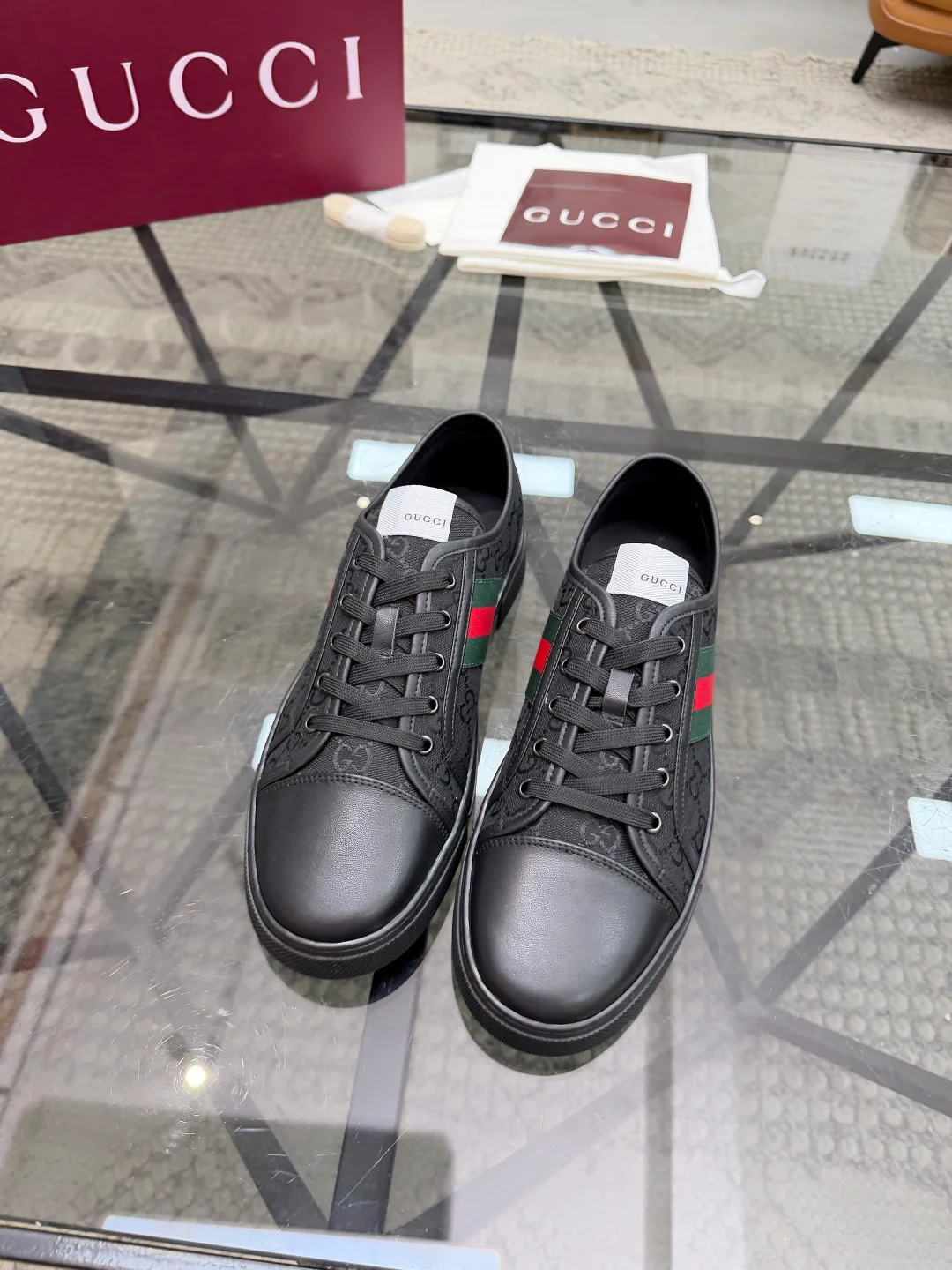 Women's Sneakers GUCCI 18346399