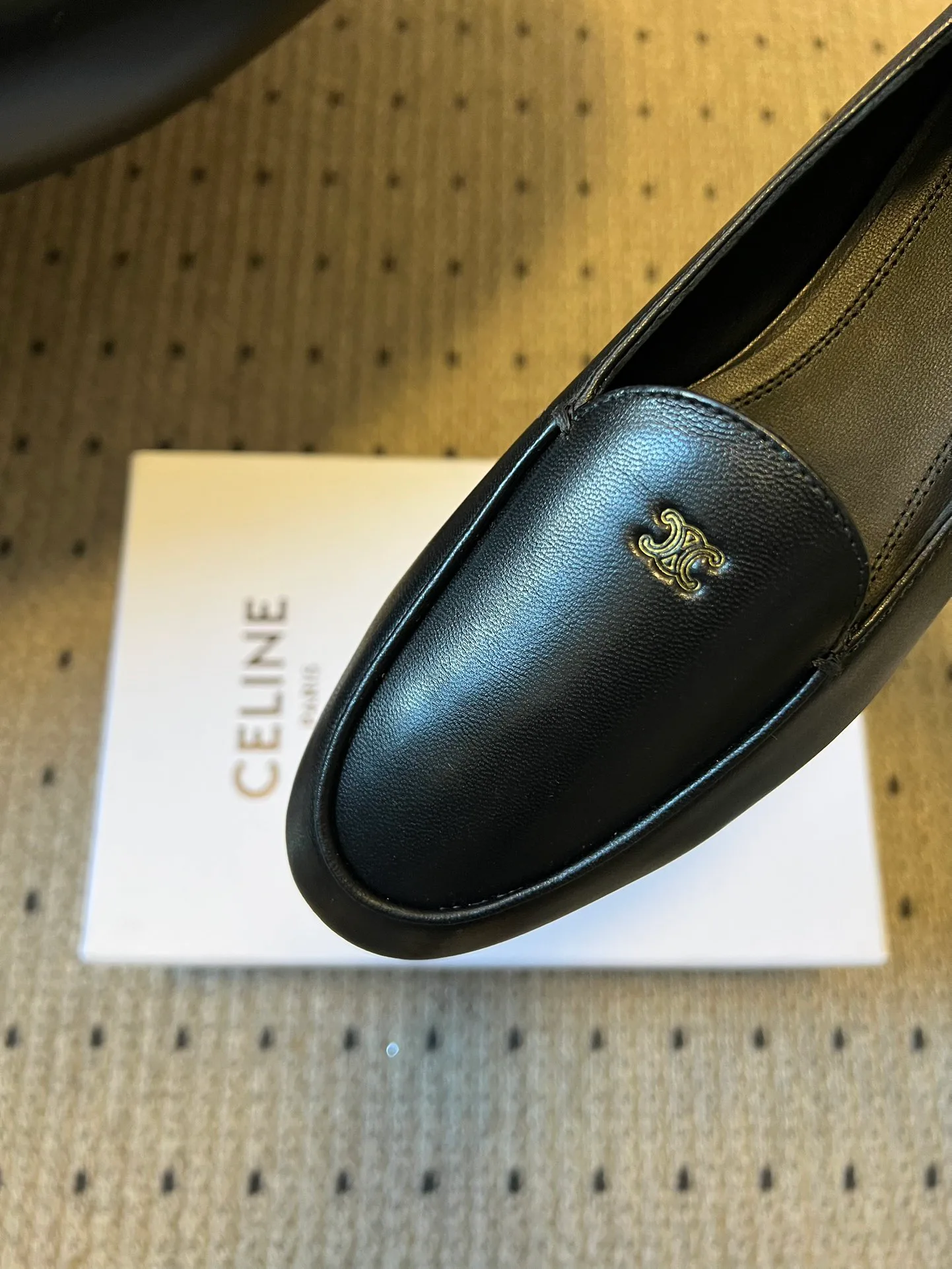 Women's Loafers And Moccasins CELINE 18395483