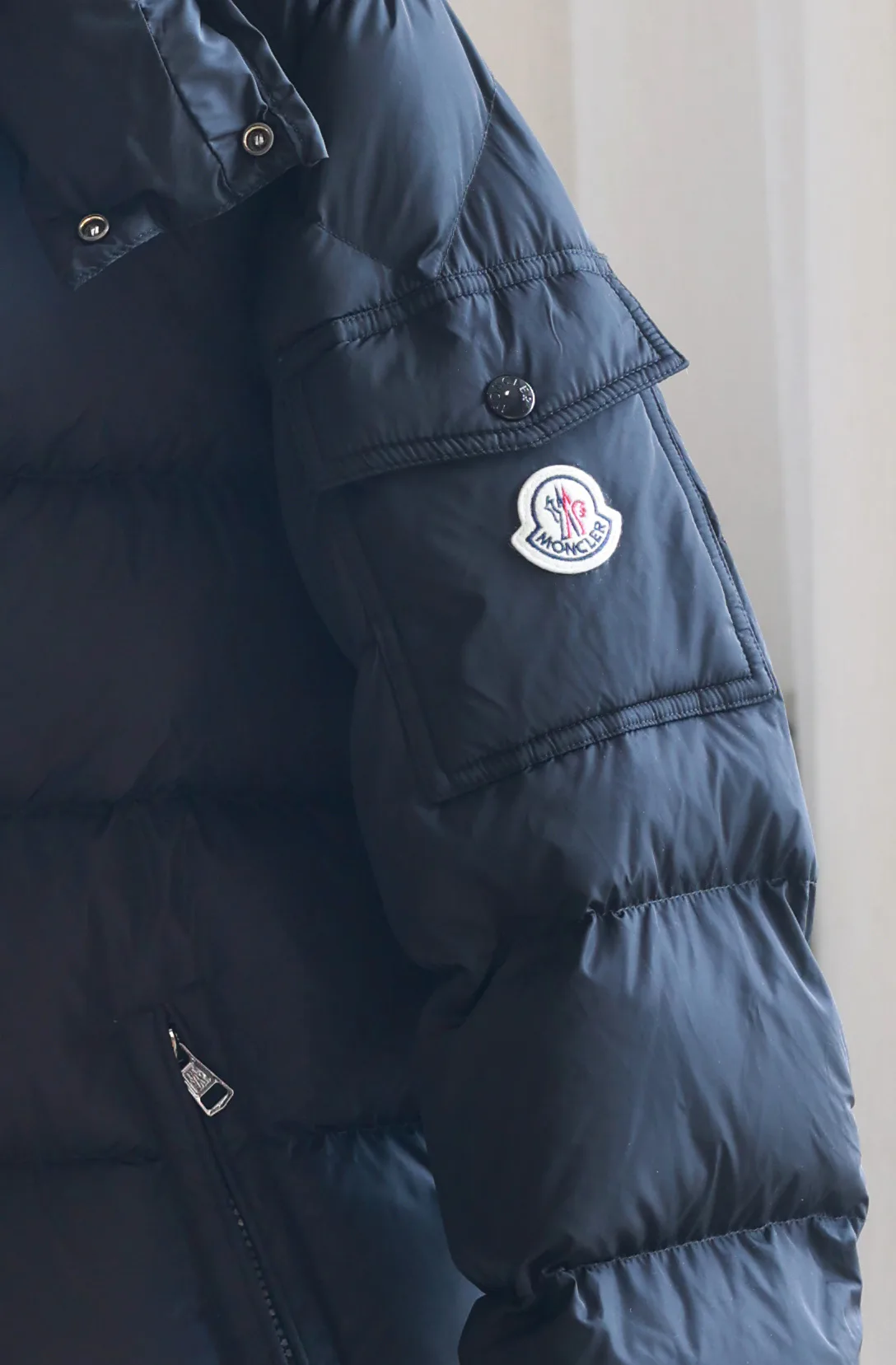Women's Jackets And Down Jackets MONCLER 18184525