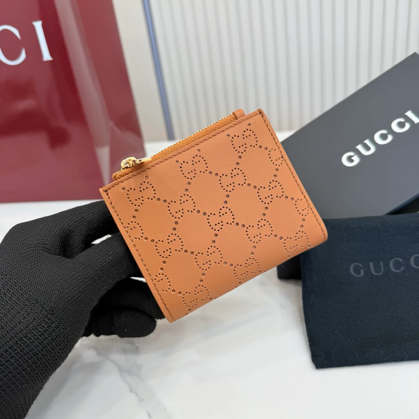Women's Clutches GUCCI 17947854