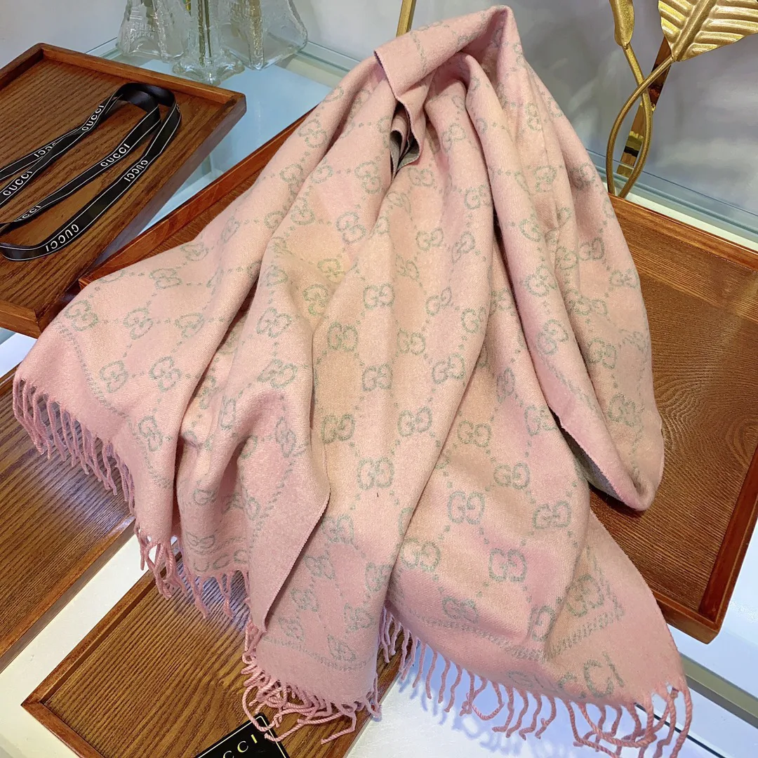 Scarves GUCCI 18394238