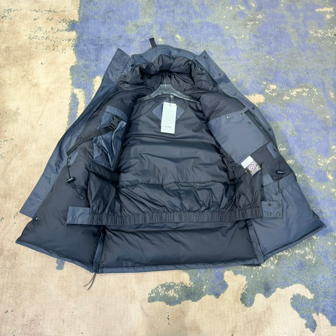 Men's Jackets And Down Jackets CANADA GOOSE 18179272