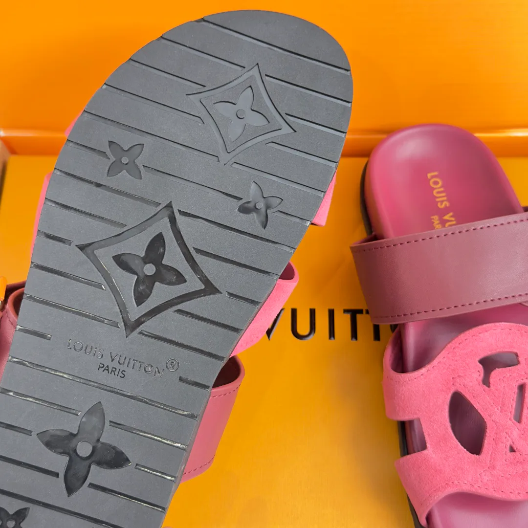 Women's Flip-Flops LOUIS VUITTON 17950700