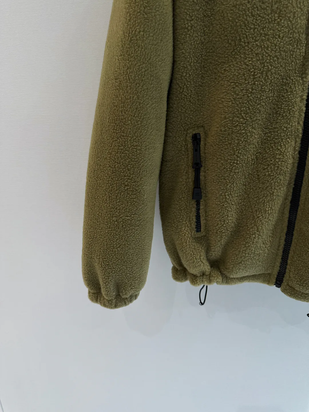 Women's Jackets And Down Jackets MIU MIU 18374101