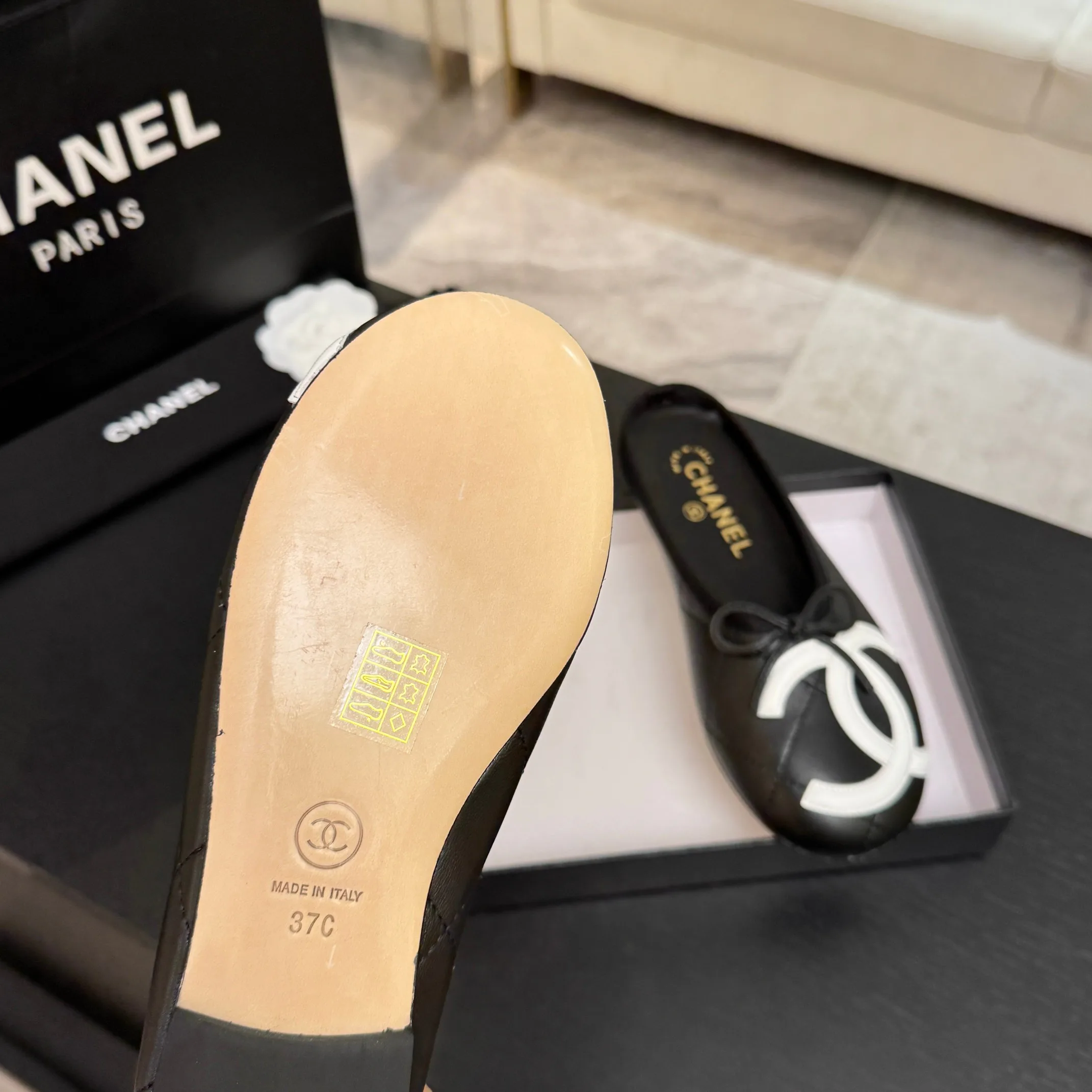 Women's Ballet Flats CHANEL 18063107
