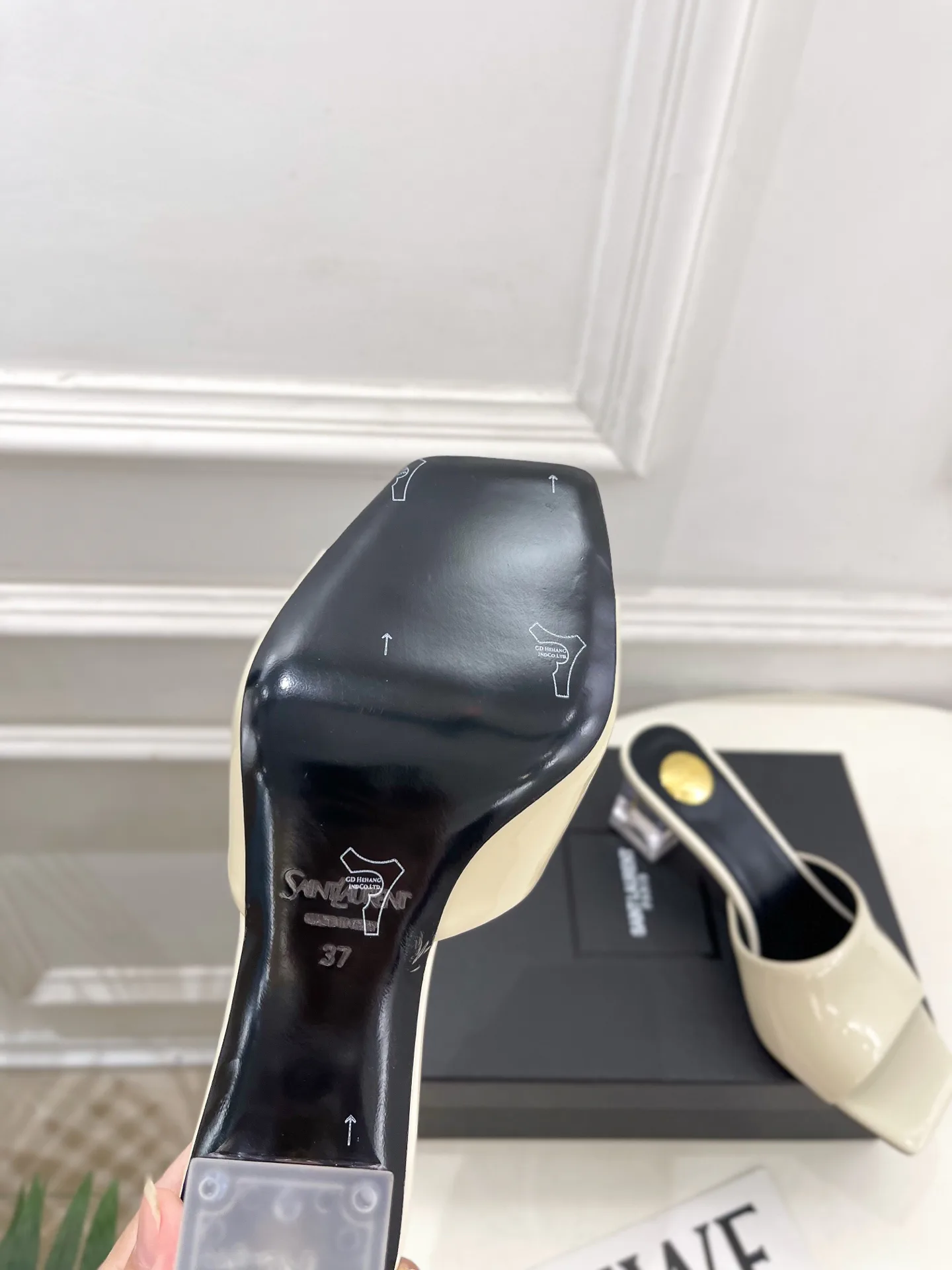 Women's Mules And Clogs SAINT LAURENT 17506905