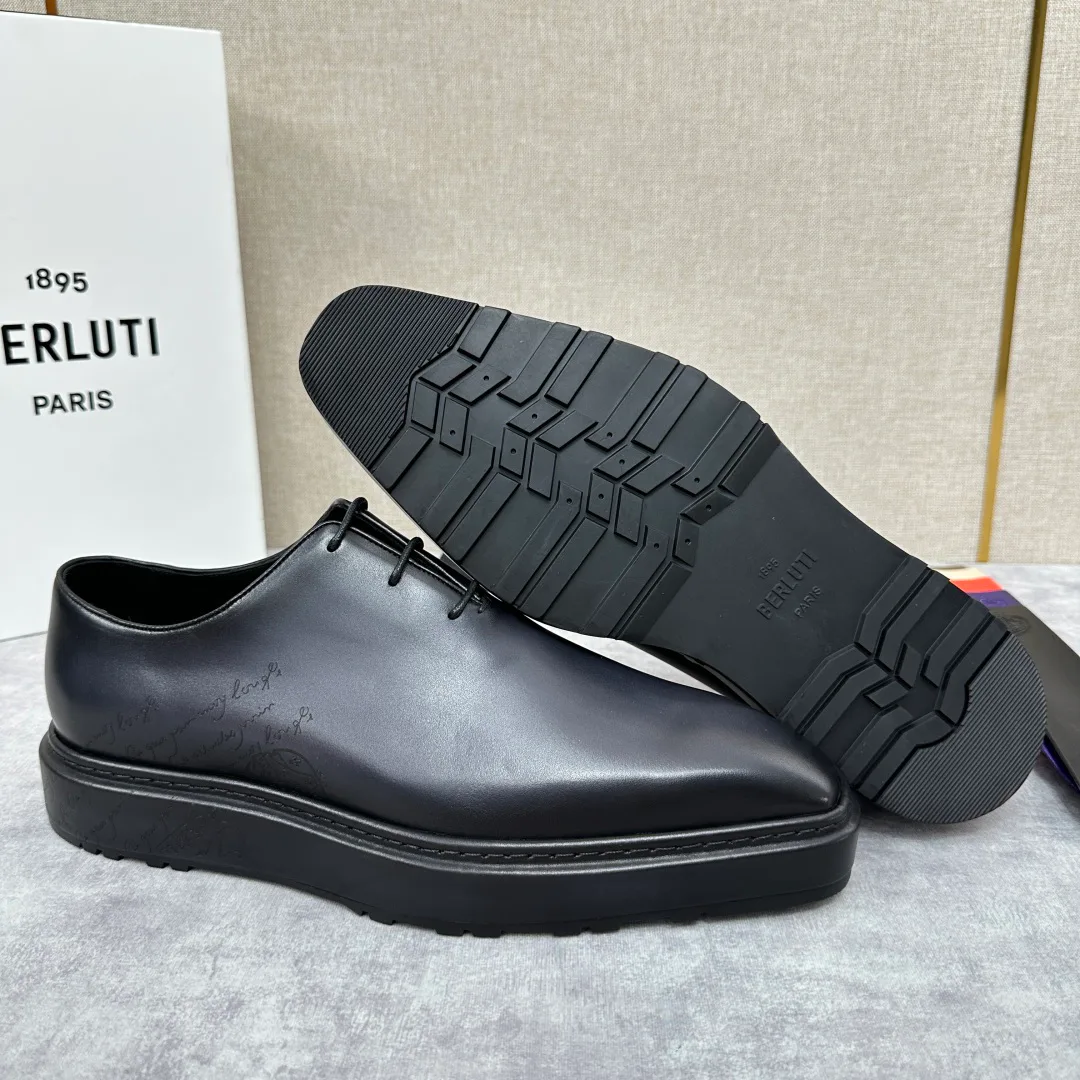 Men's Loafers And Dress Shoes BERLUTI 18117478