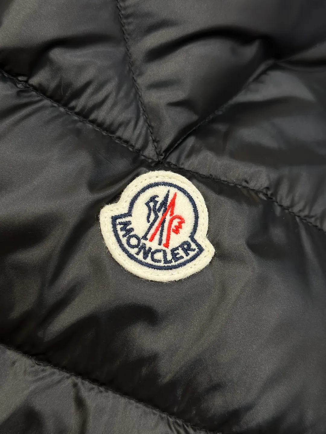 Men's Jackets And Down Jackets MONCLER 18260879