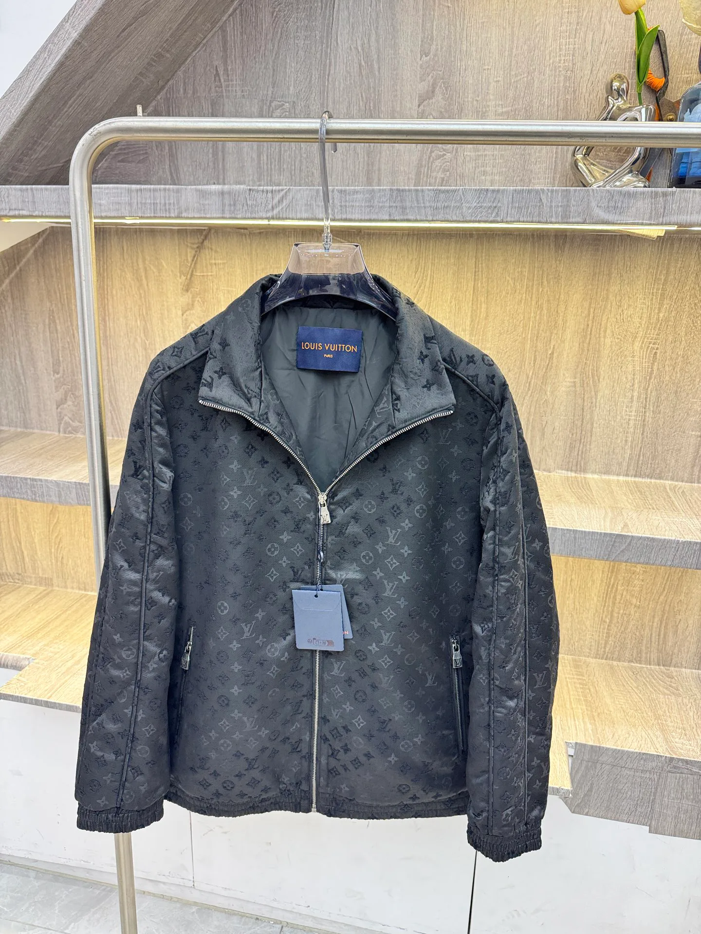 Men's Jackets And Down Jackets LOUIS VUITTON 18140178