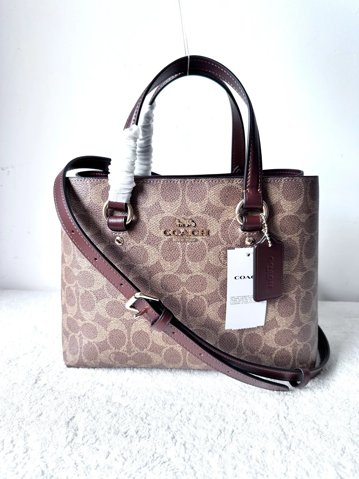 Women's Classic Handbags COACH 17960955