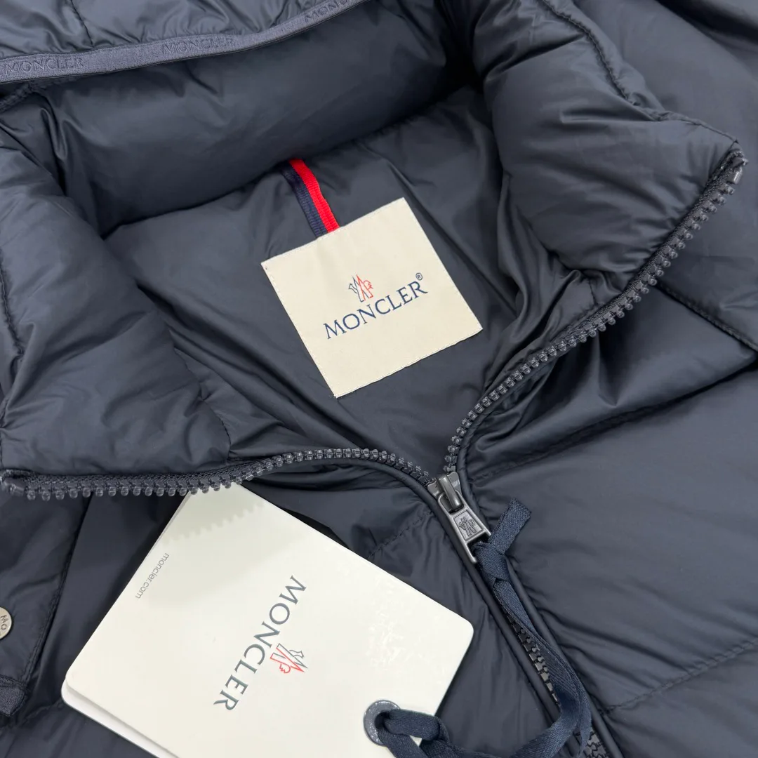 Men's Jackets And Down Jackets MONCLER 17827393
