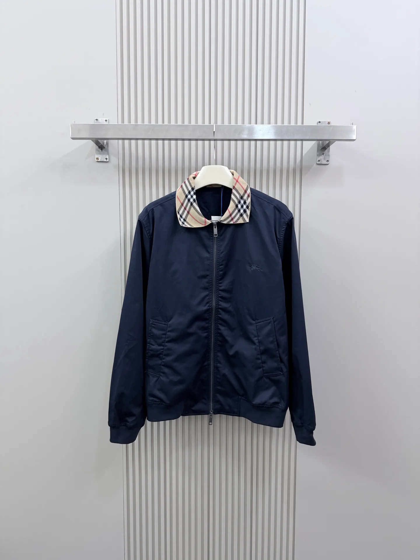 Men's Jackets And Down Jackets BURBERRY 18073966