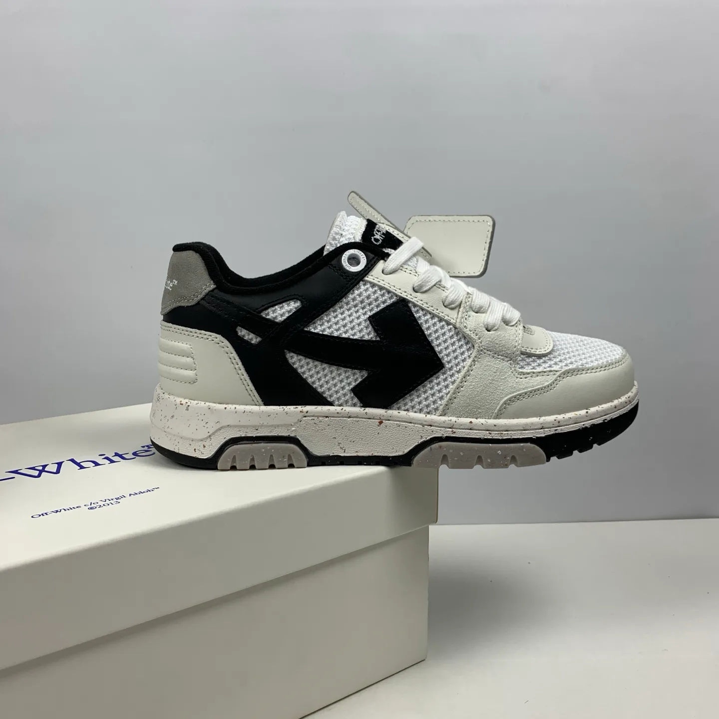 Men's Sneakers OFF-WHITE 17776391