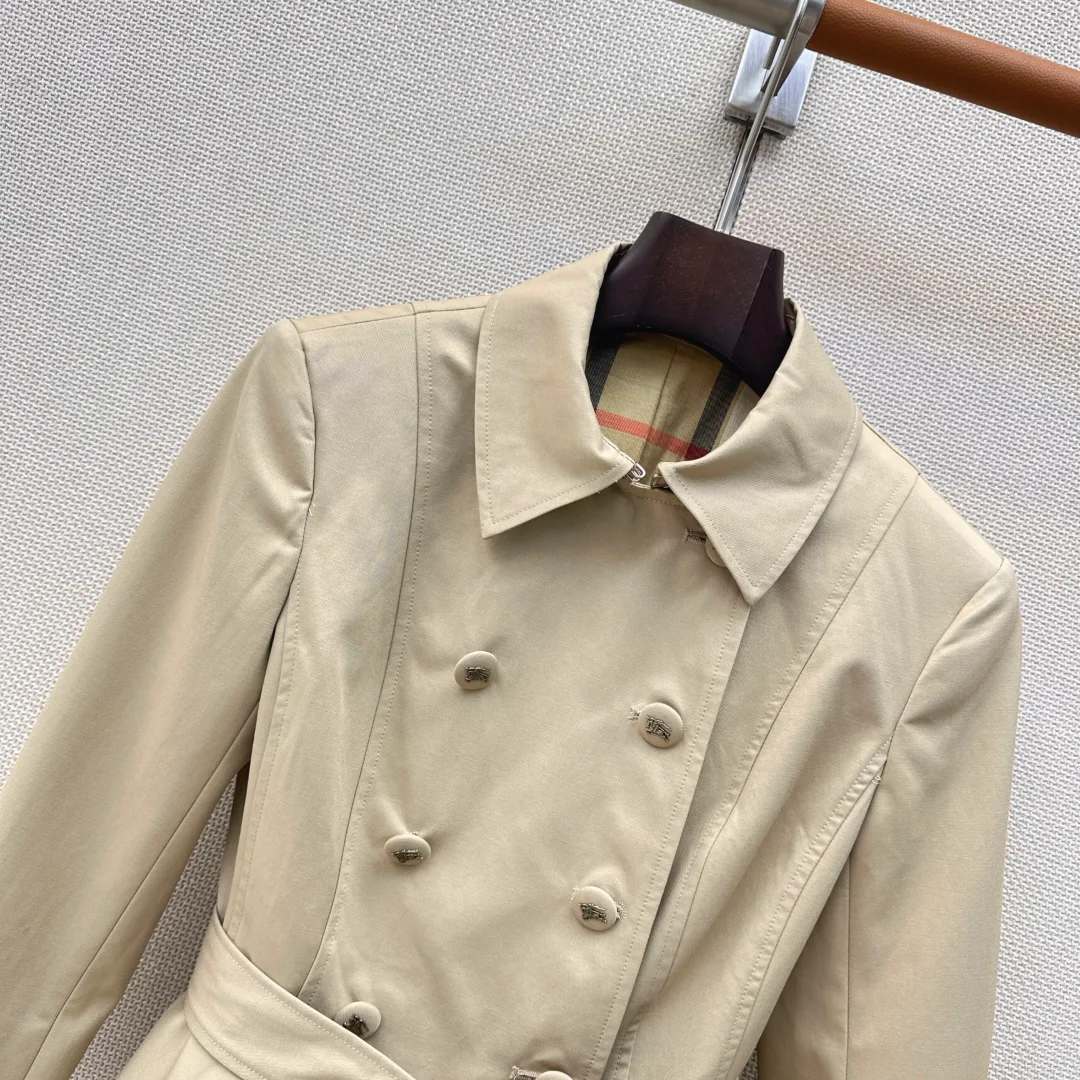 Women's Trench Coats BURBERRY 18032366
