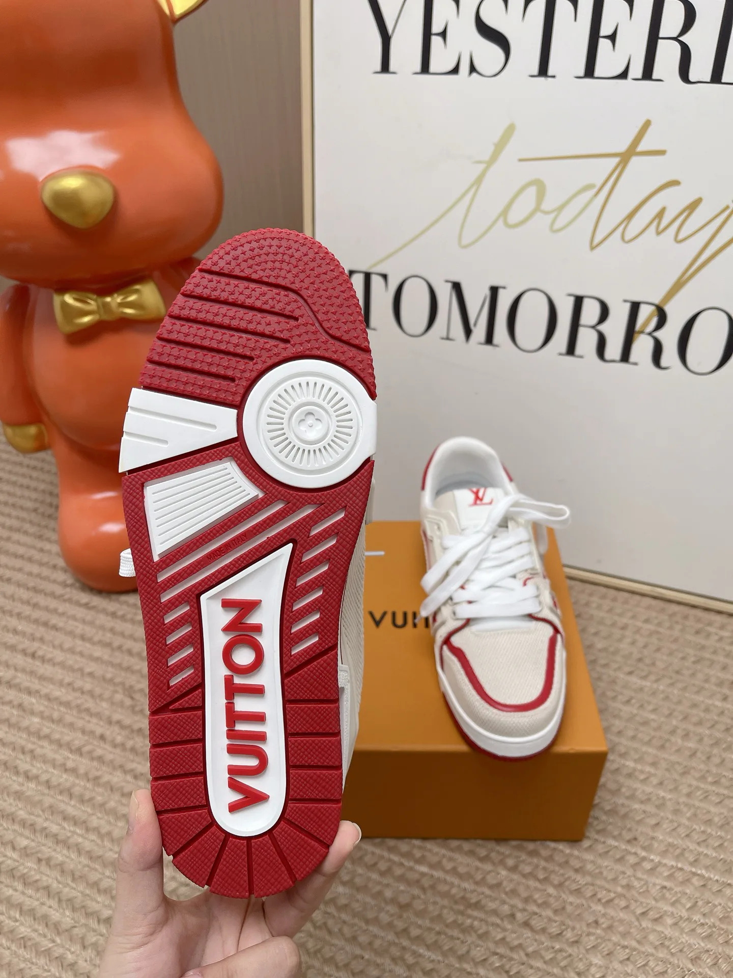 Men's Sneakers LOUIS VUITTON 17449385