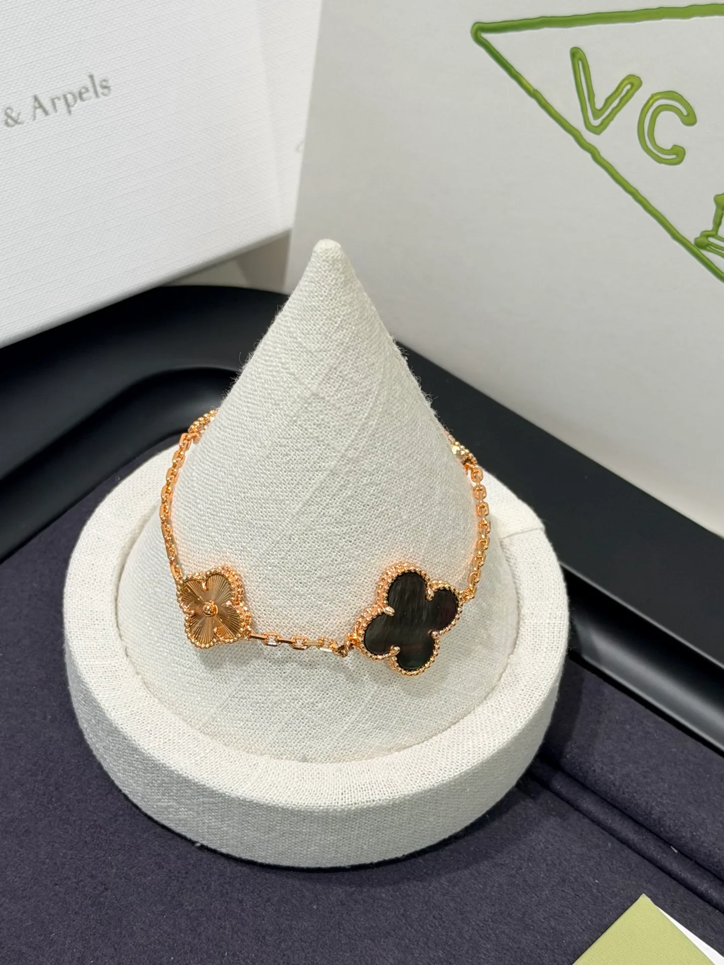 Jewelry VAN CLEEF & ARPELS 17843076
