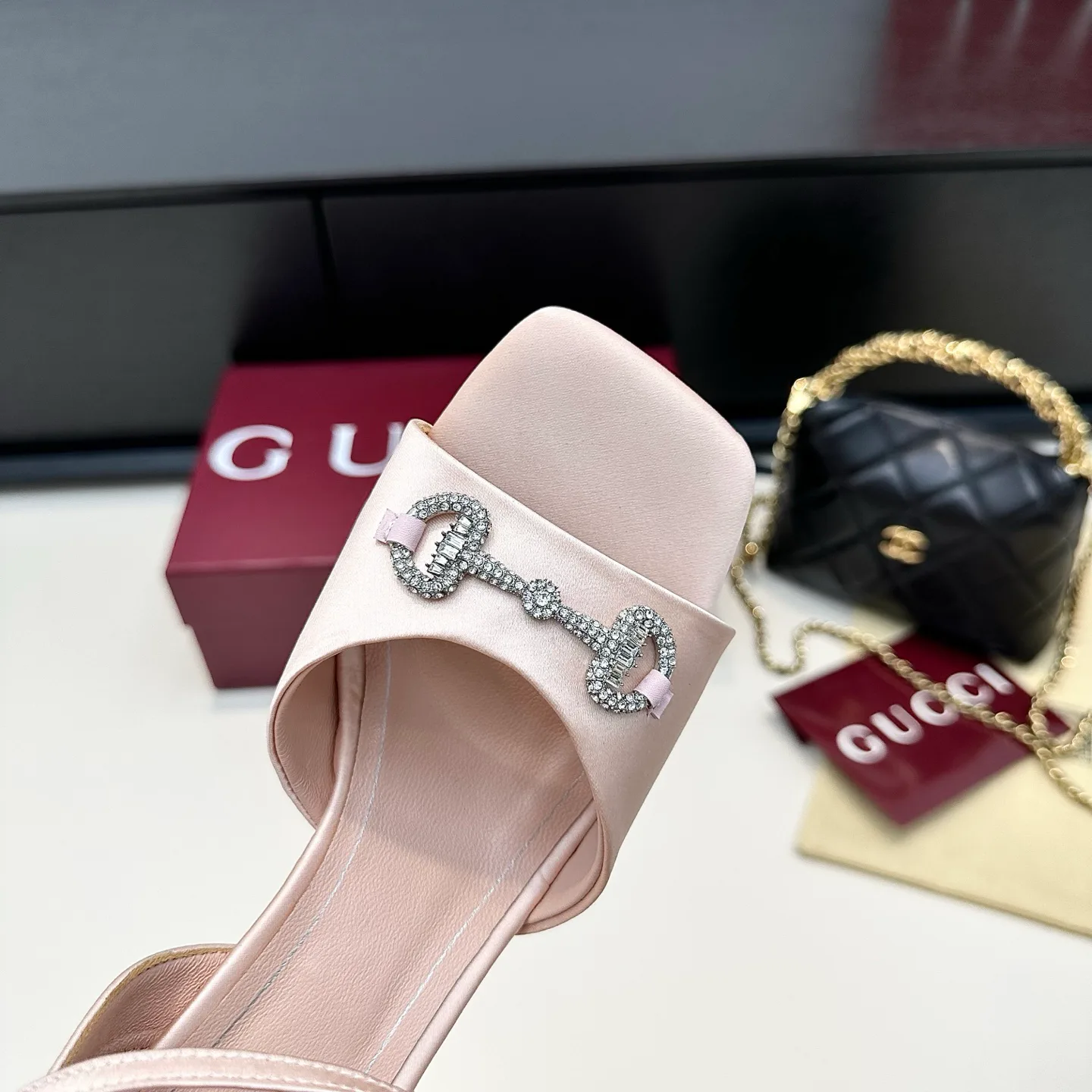 Women's Open-Toe Sandals GUCCI 17614704