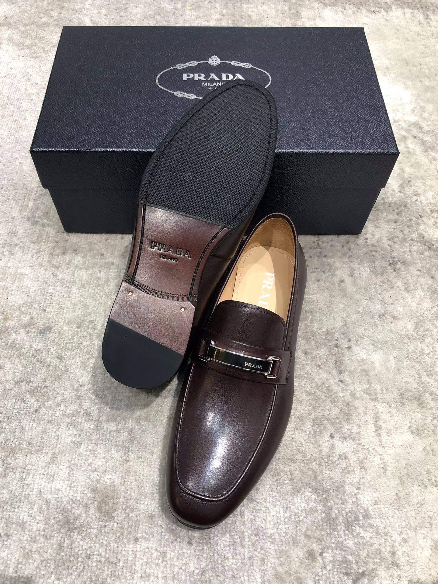 Men's Loafers And Dress Shoes PRADA 17854241
