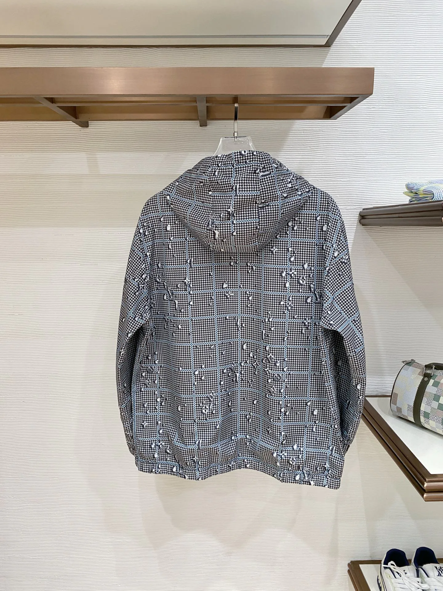 Куртки И Пуховики Мужские Louis Vuitton 18618722