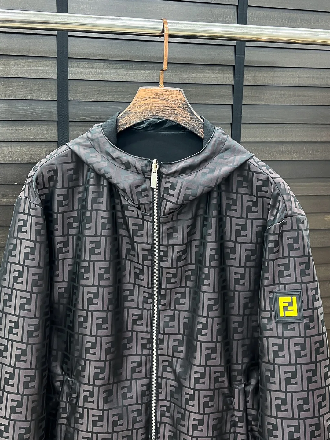 Куртки И Пуховики Мужские Fendi 18596557