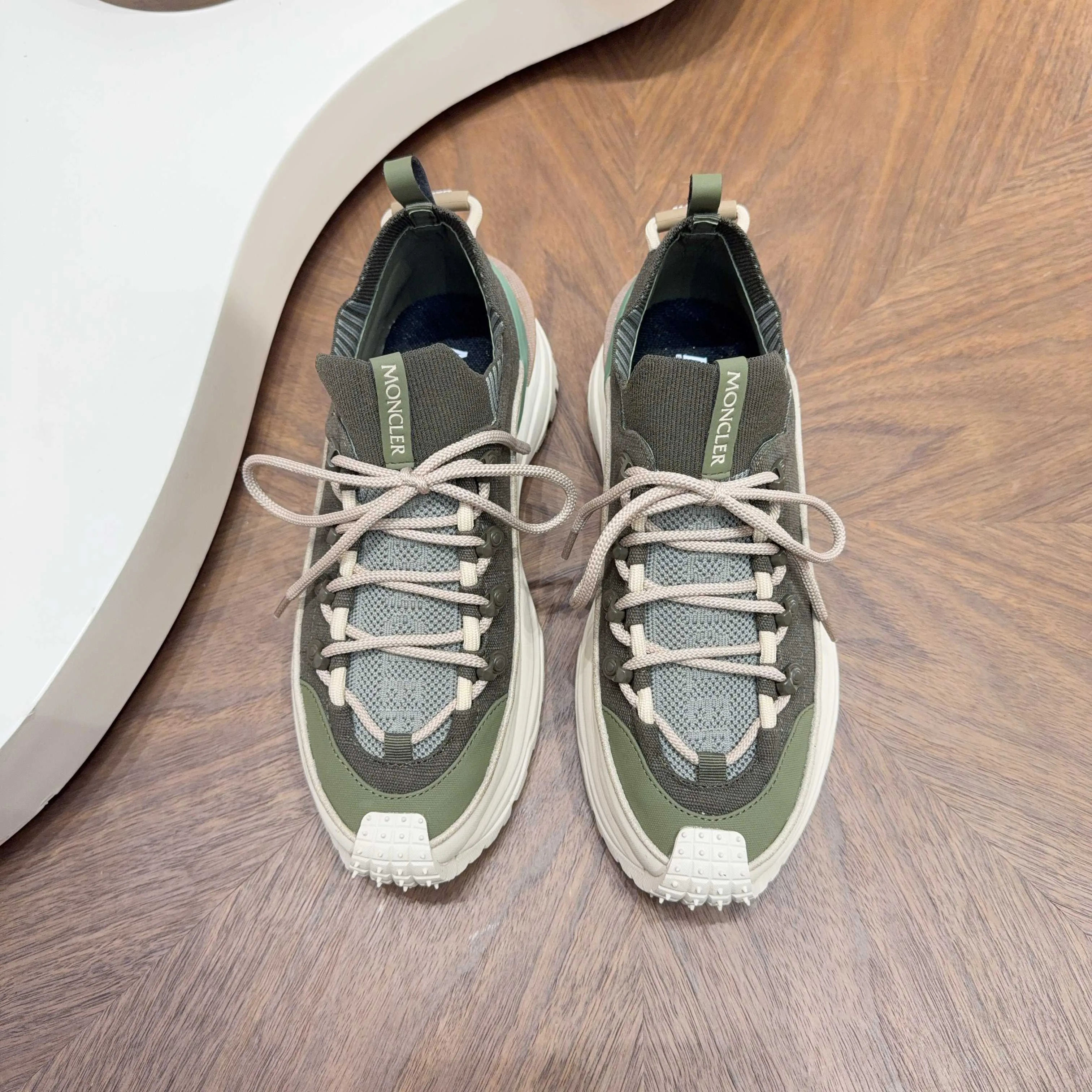 Women's Sneakers MONCLER 18116734