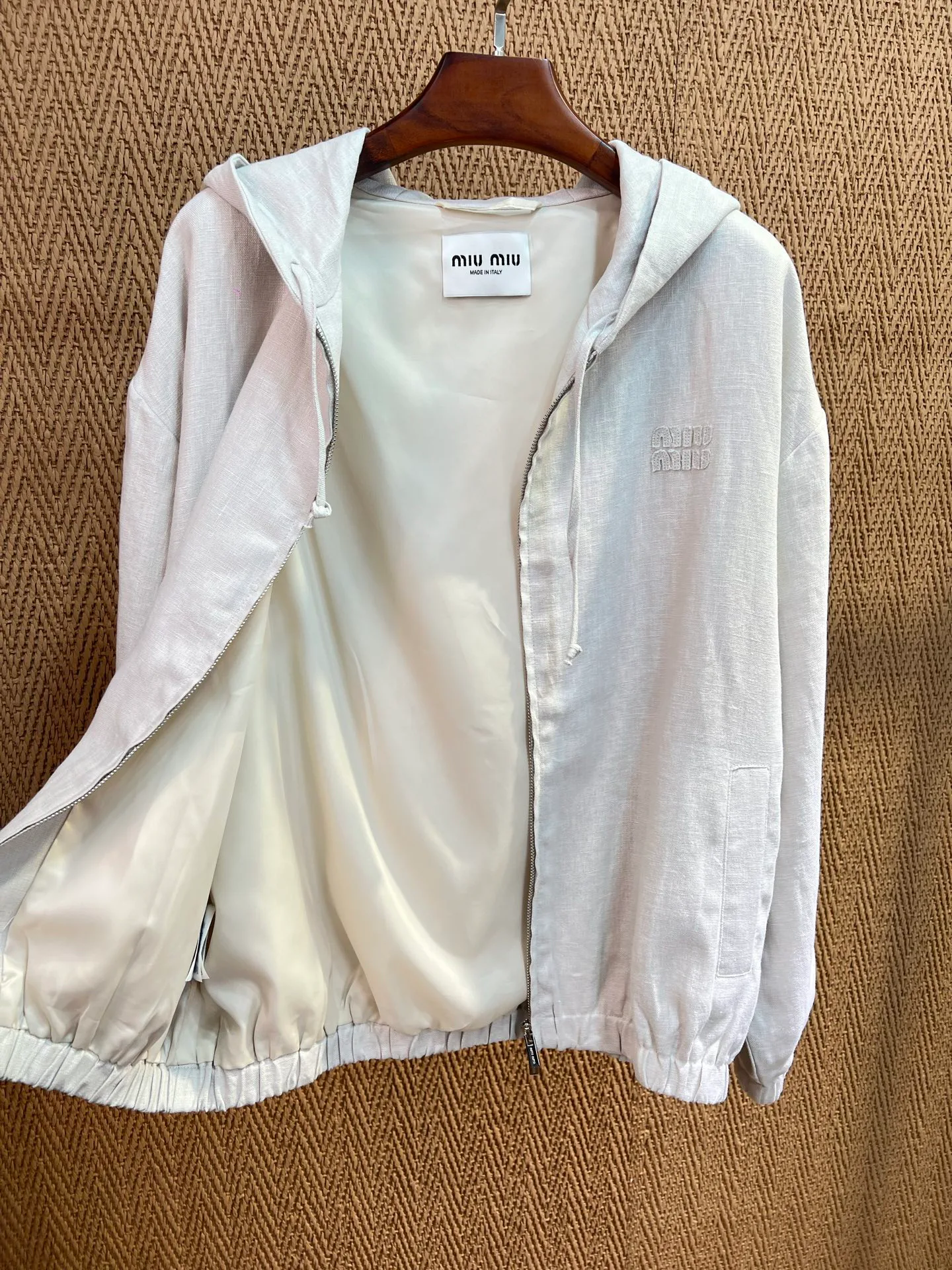 Women's Jackets And Down Jackets MIU MIU 18324222