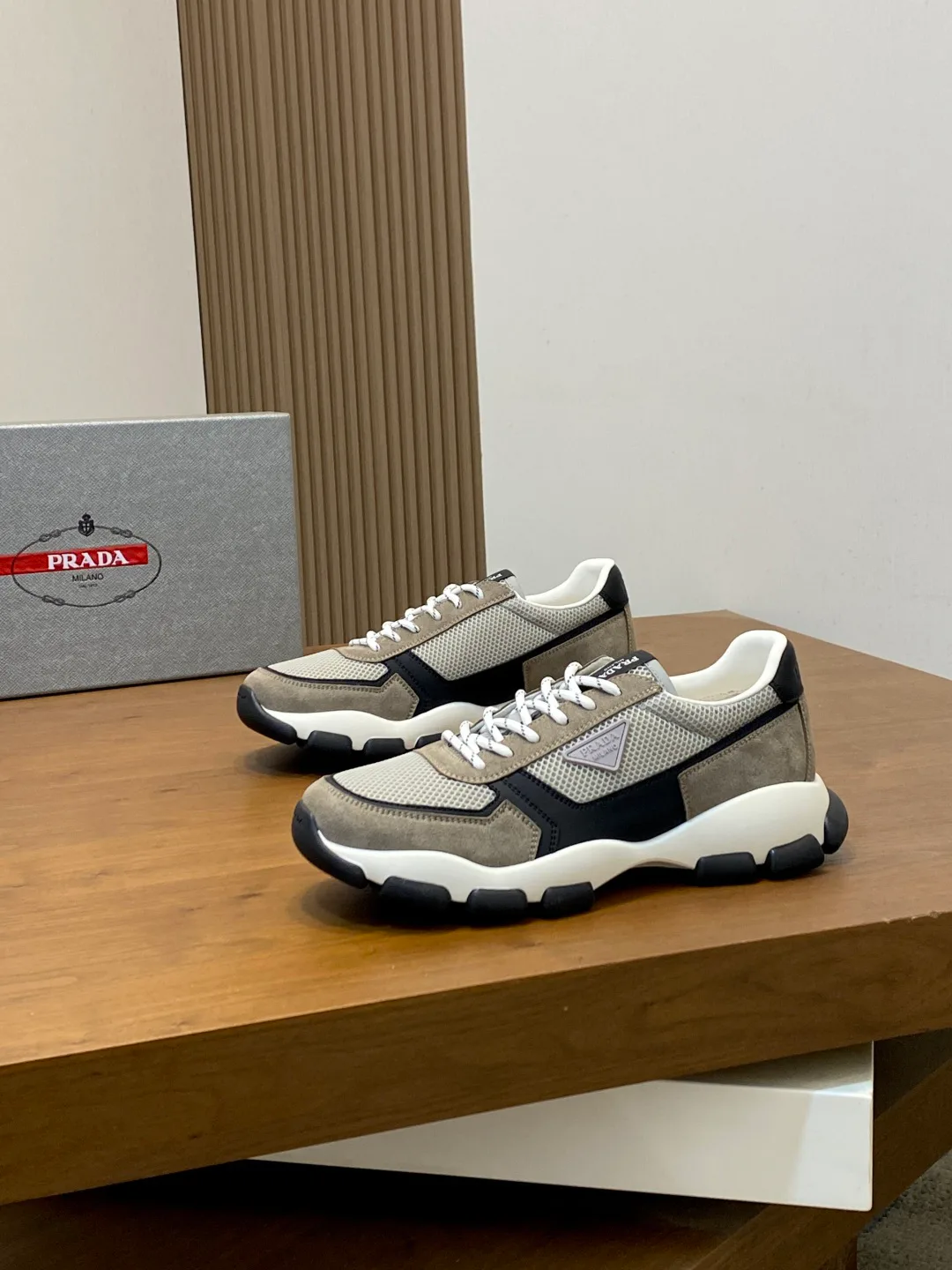 Men's Sneakers PRADA 18055224