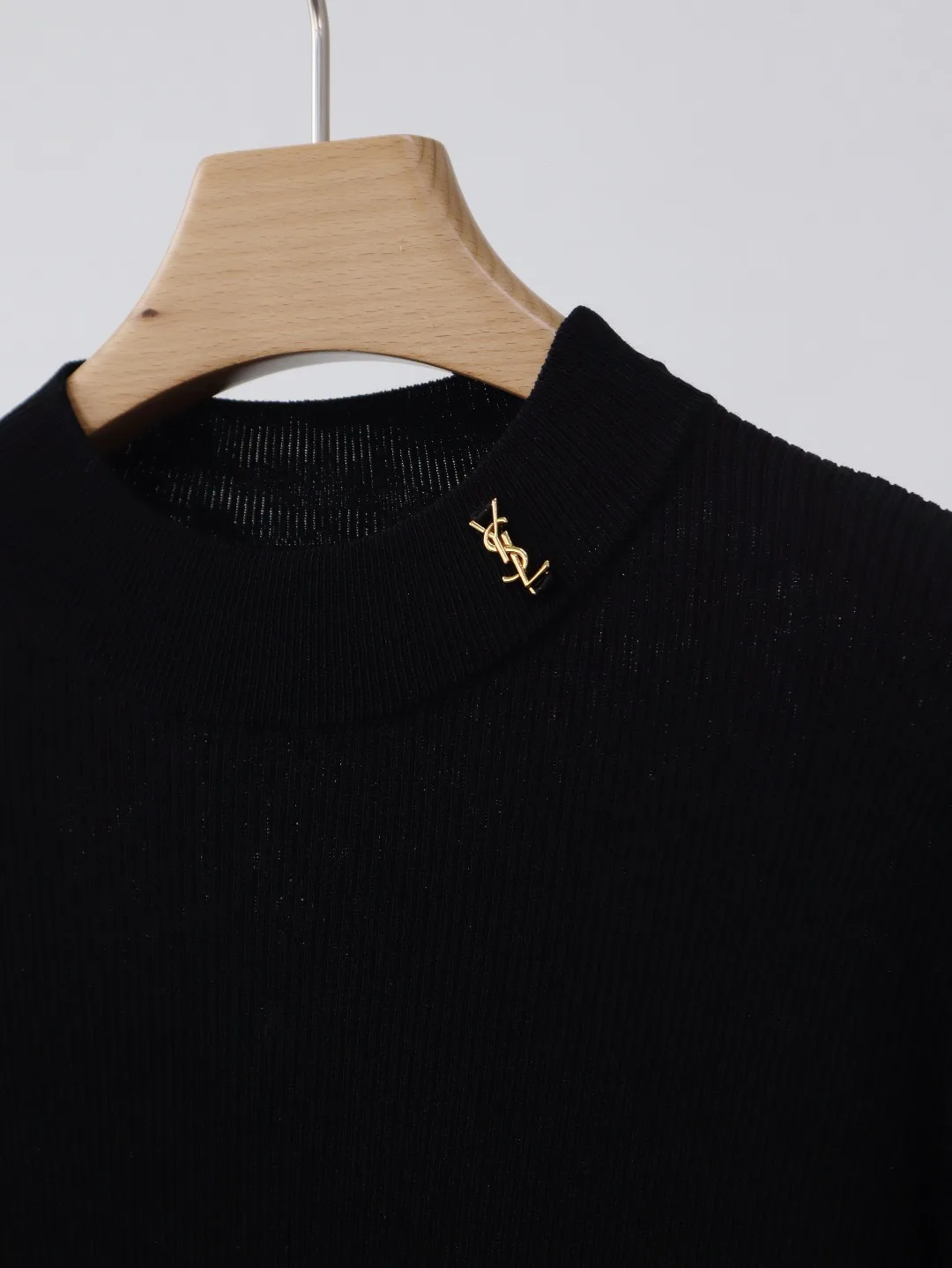 Women's Jumpers And Sweaters SAINT LAURENT 17817198