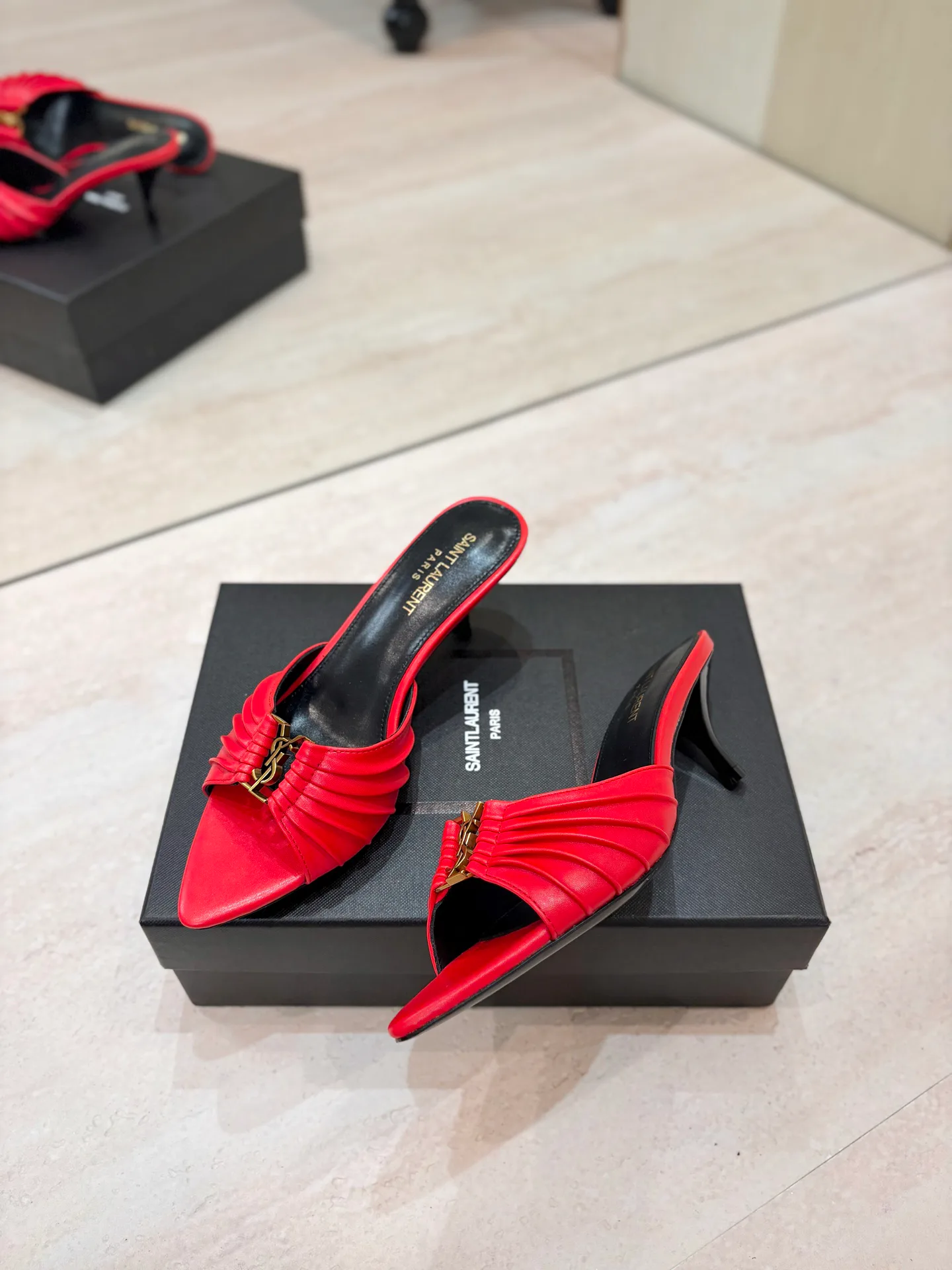Women's Mules And Clogs SAINT LAURENT 17476038