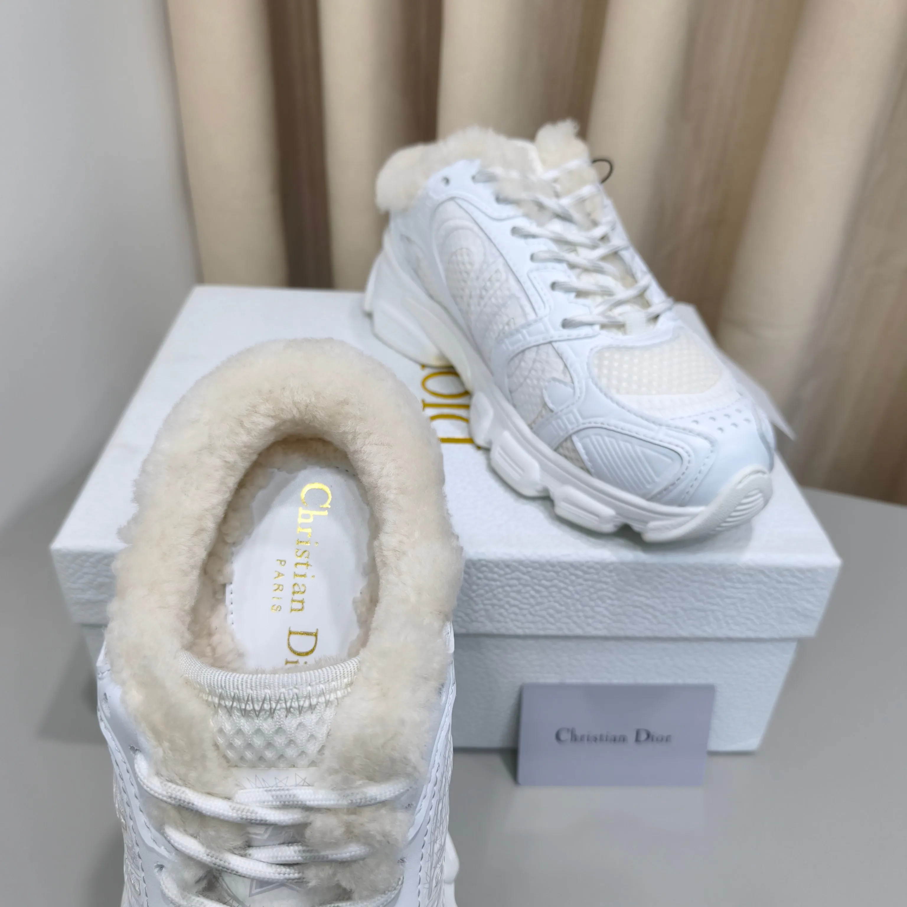 Women's Sneakers CHRISTIAN DIOR 17988713