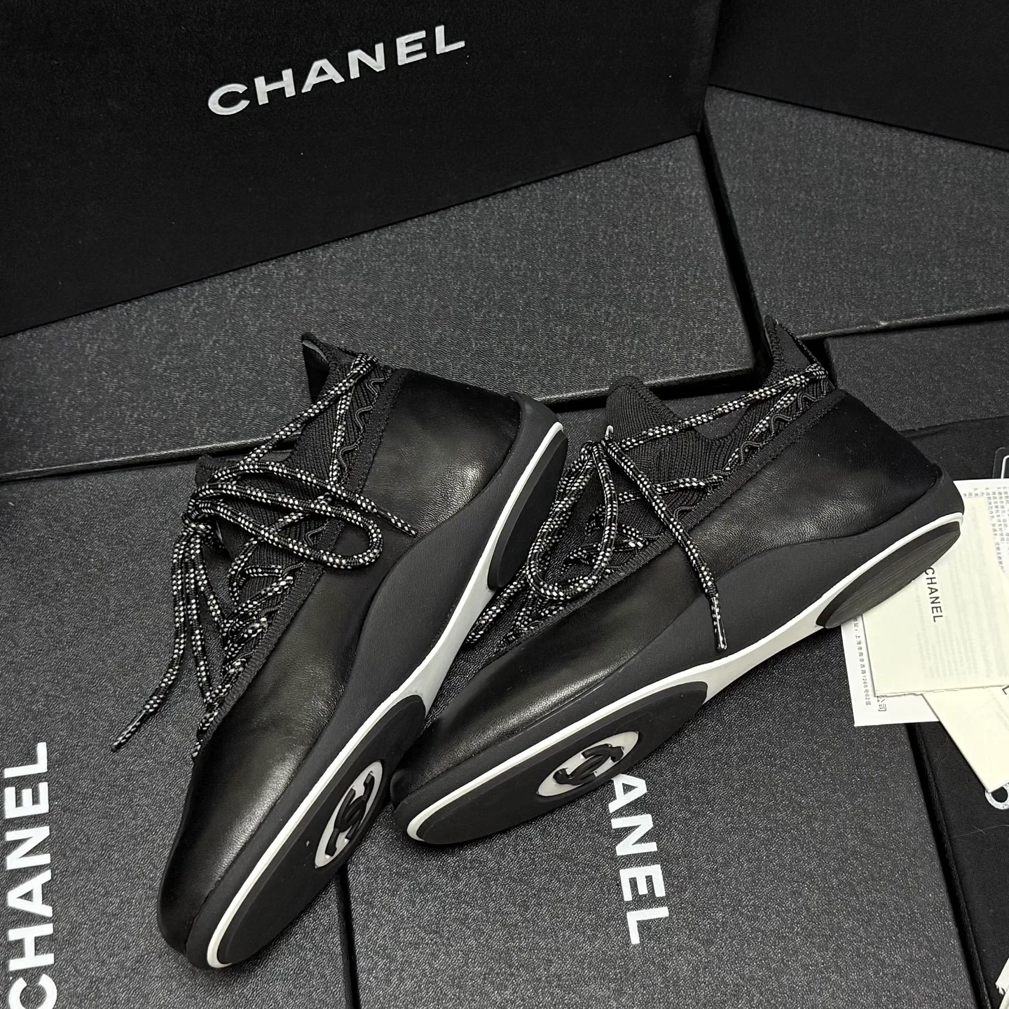 Women's Sneakers CHANEL 18083057