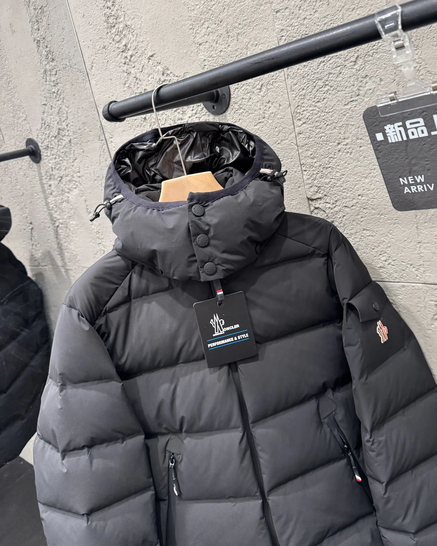 Men's Jackets And Down Jackets MONCLER 17942231