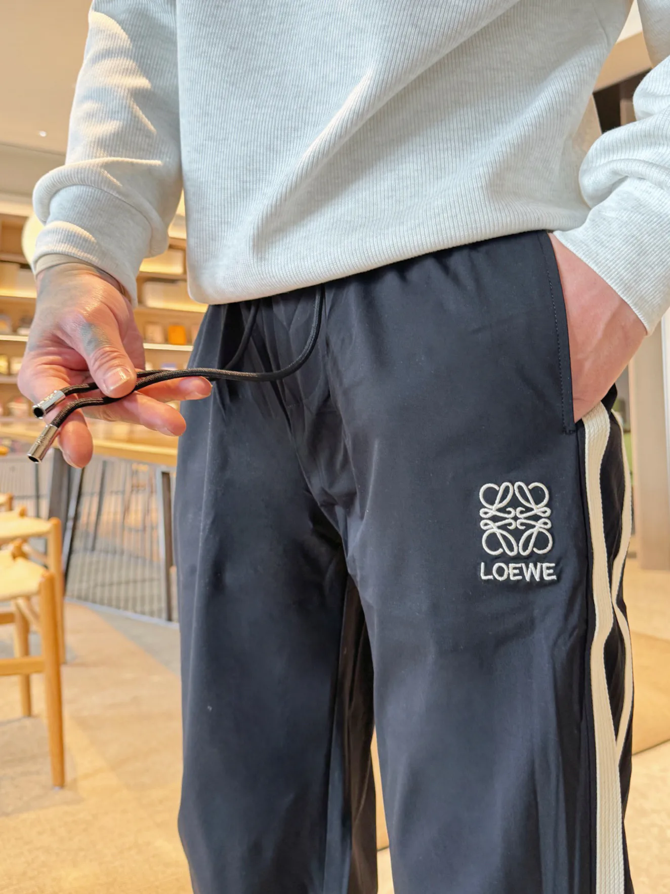 Men's Trousers LOEWE 18345737