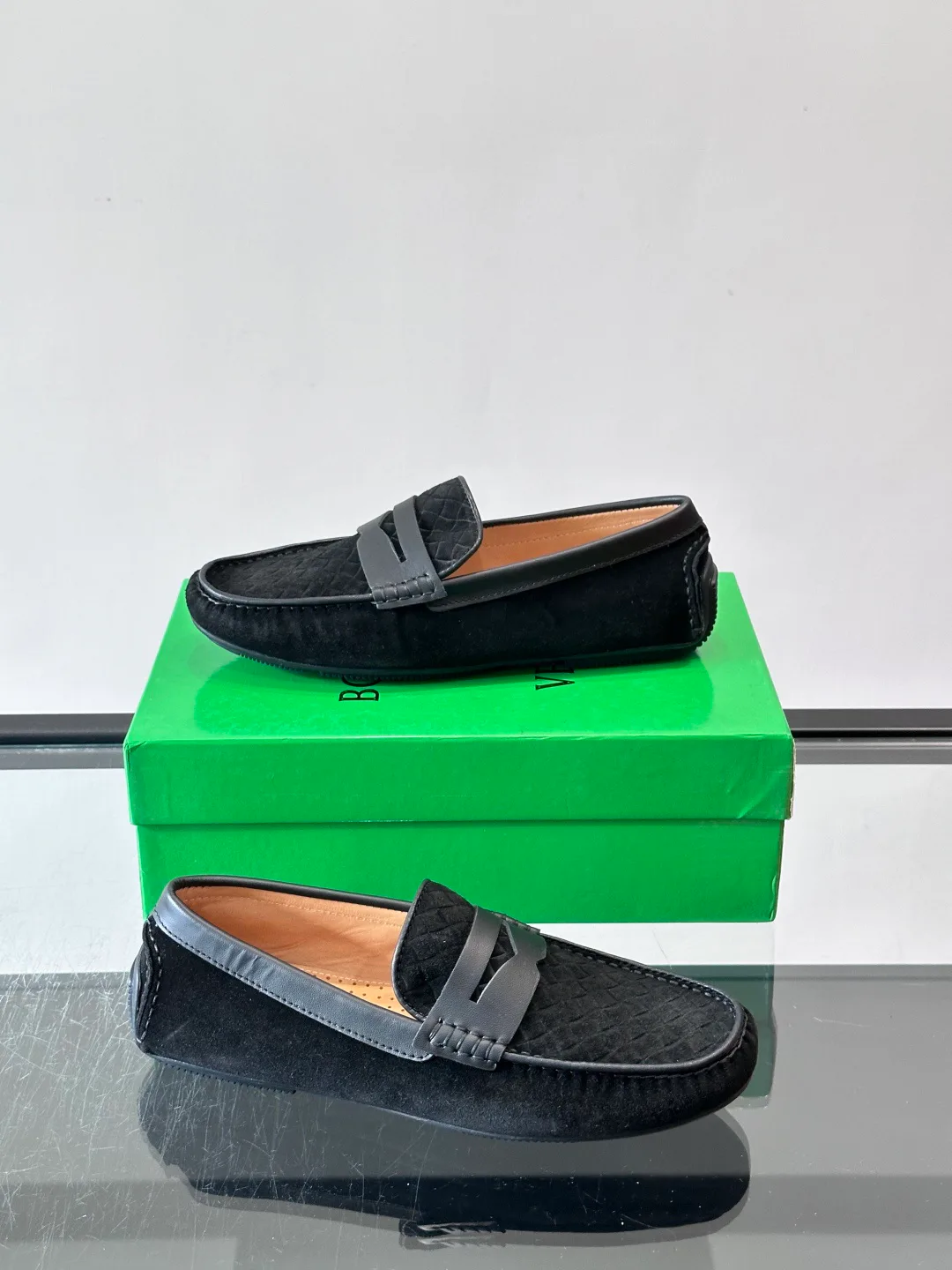 Men's Loafers And Dress Shoes BOTTEGA VENETA 18102730