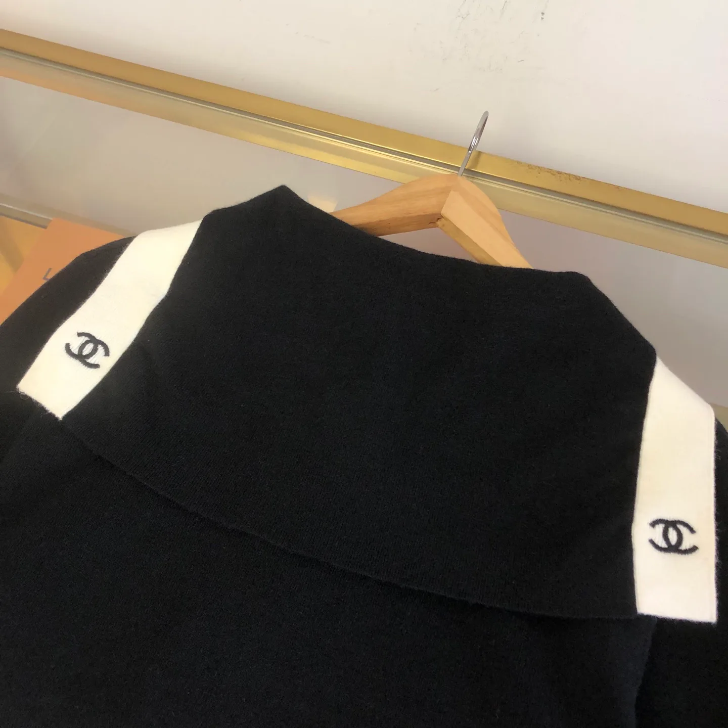 Women's Jumpers And Sweaters CHANEL 18145621