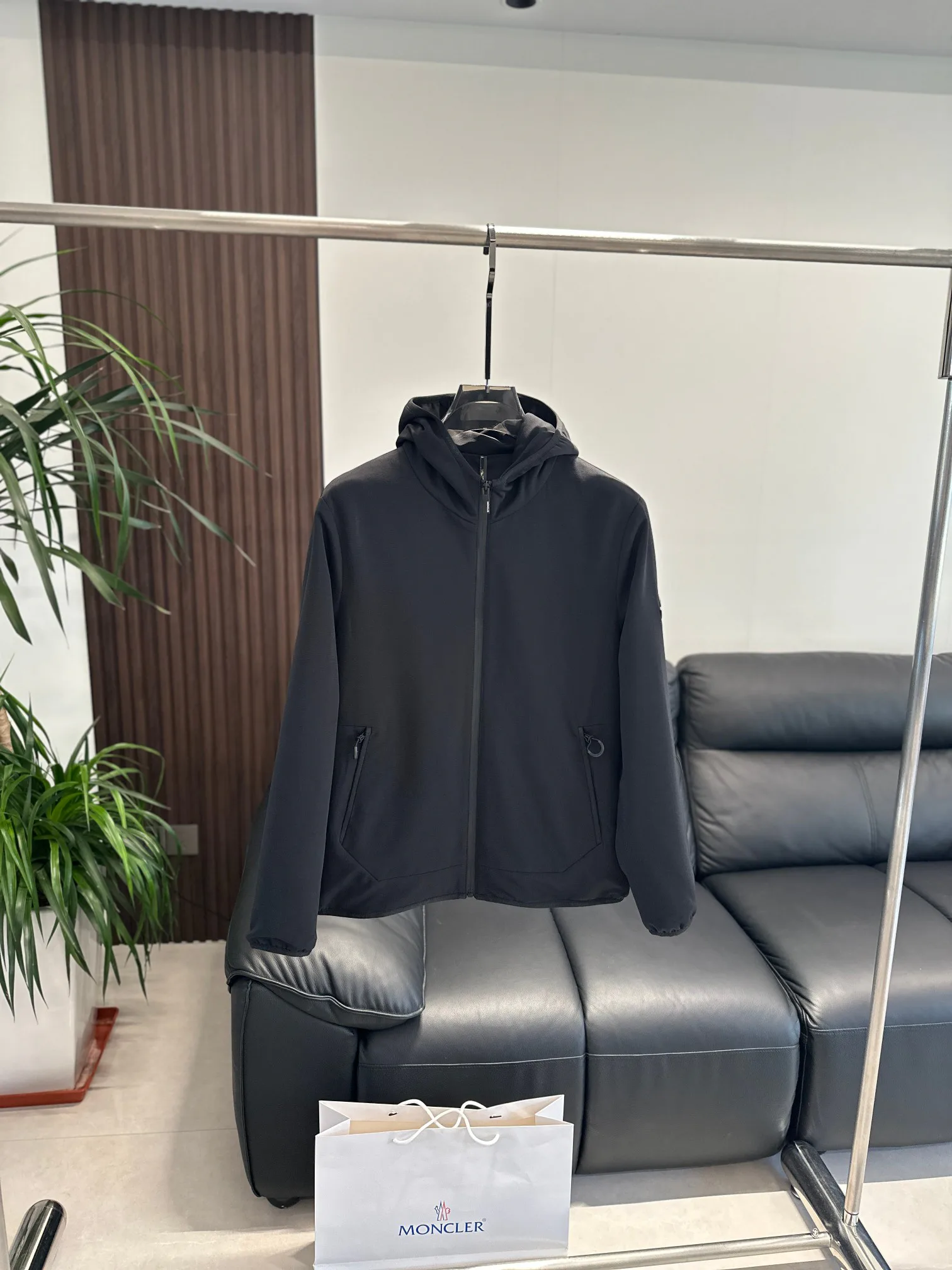 Men's Jackets And Down Jackets MONCLER 17967013