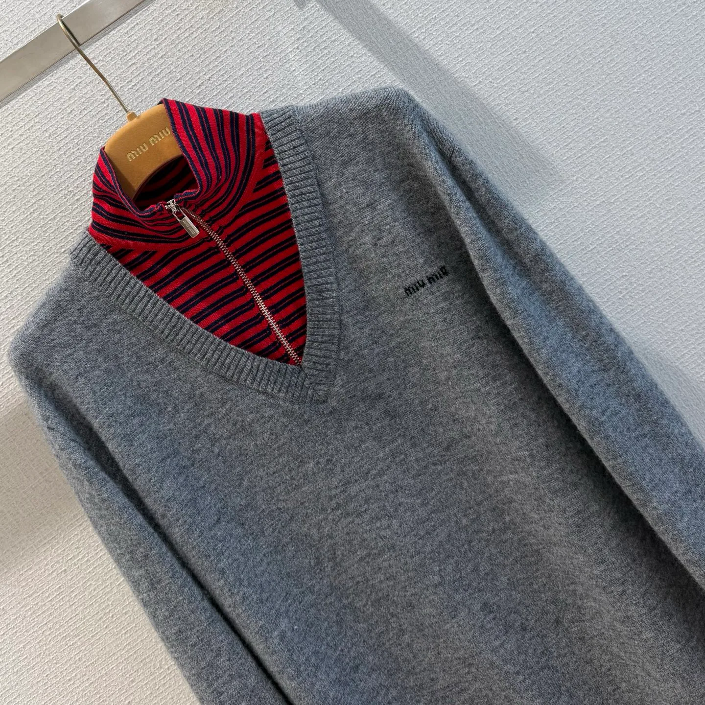 Women's Jumpers And Sweaters MIU MIU 18298401