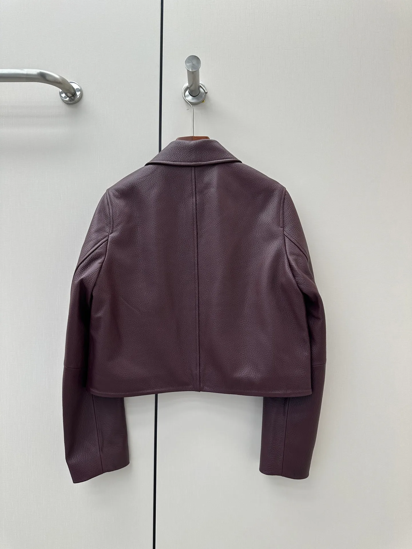 Women's Leather Jackets And Sheepskin Coats HERMES 17500810