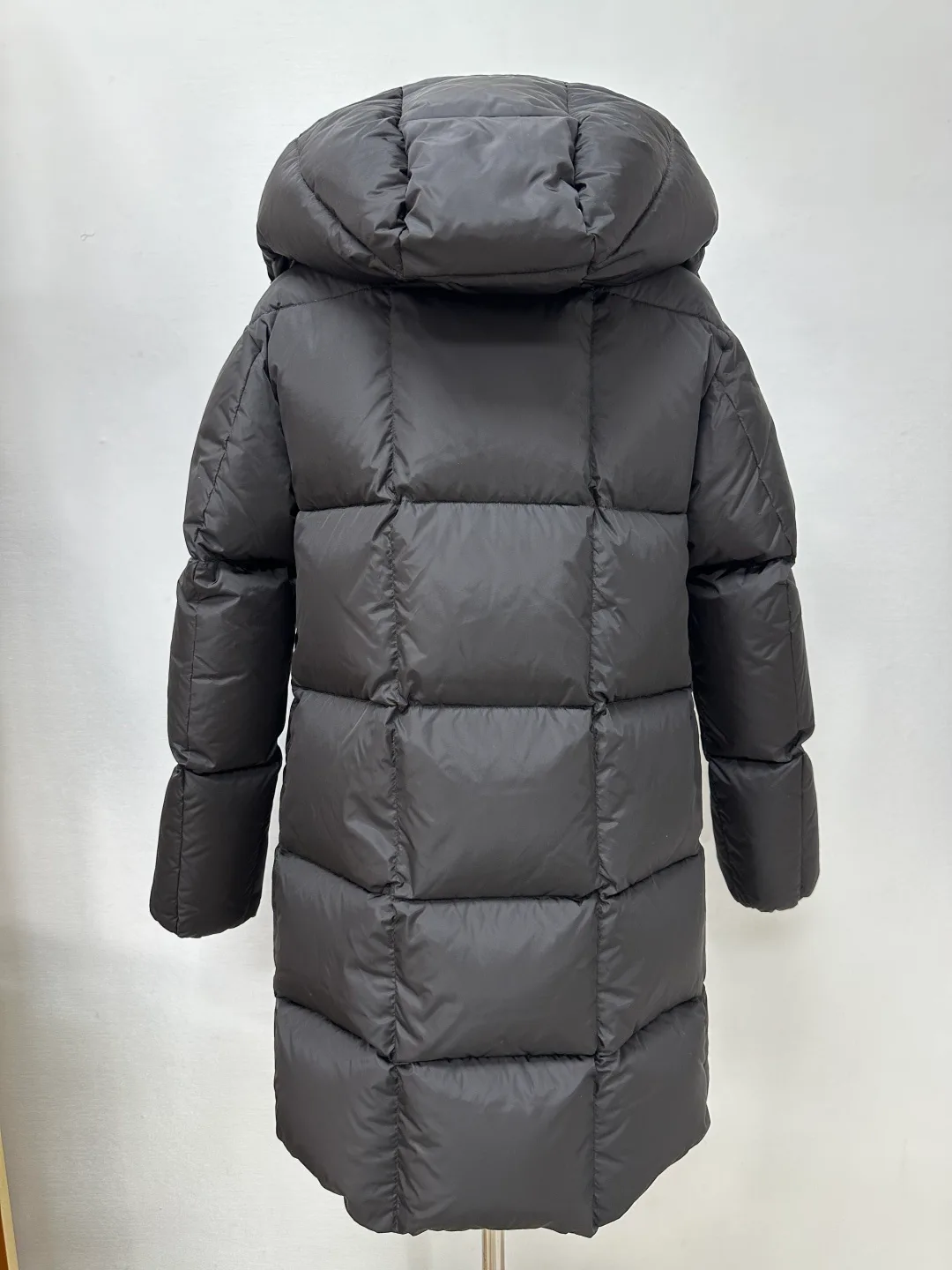 Women's Jackets And Down Jackets MONCLER 18538725