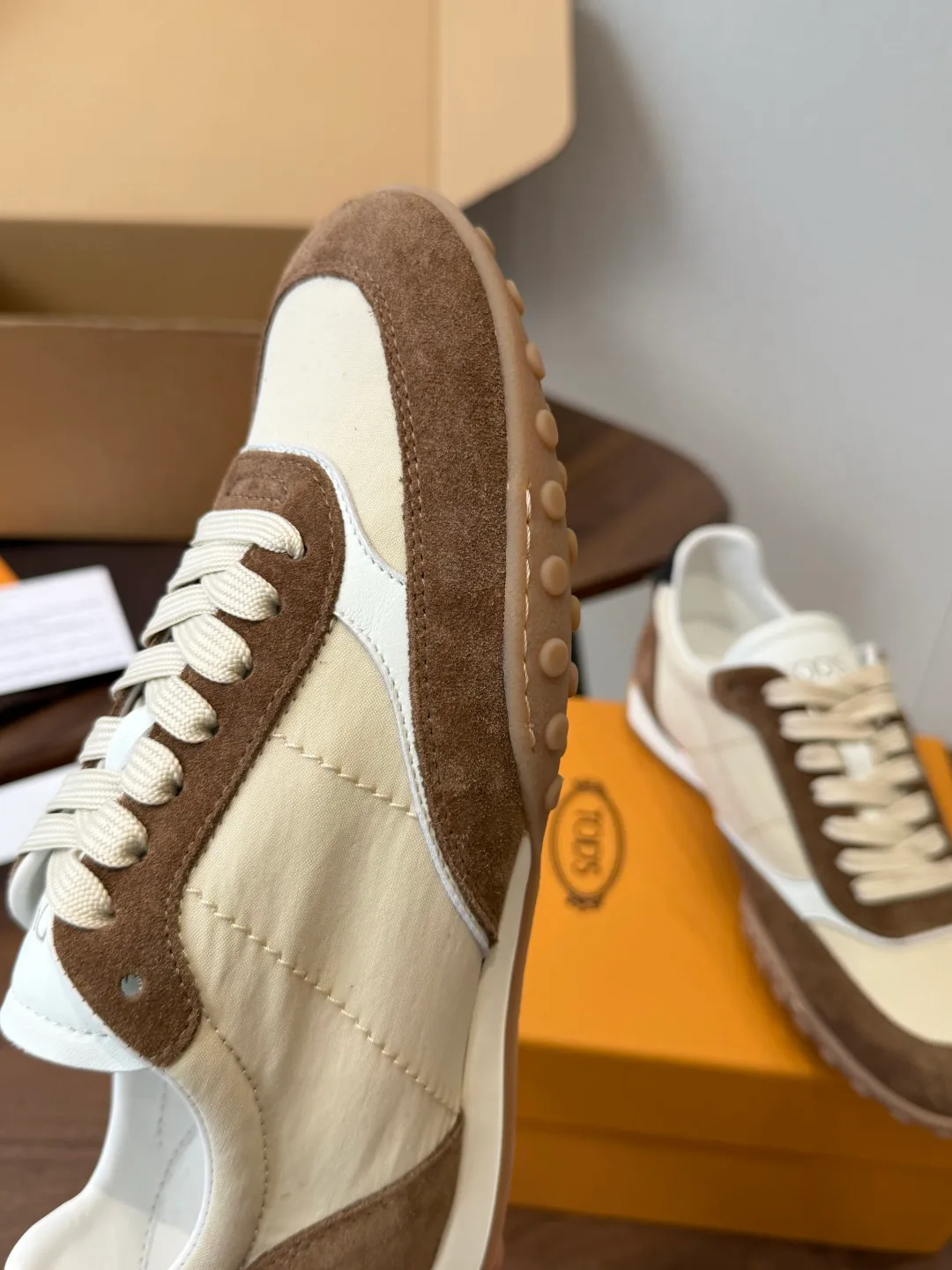Кроссовки Женские Tod's 18687229