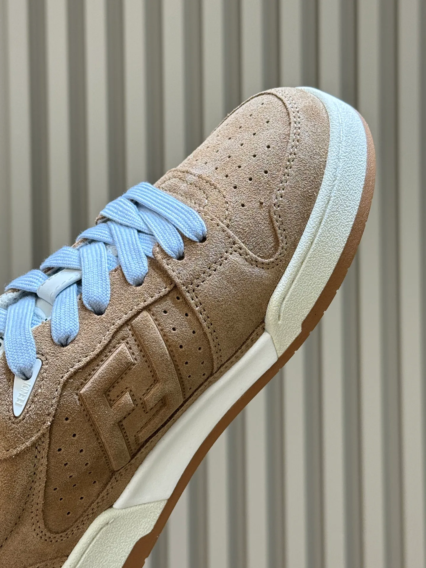 Women's Sneakers FENDI 18073182