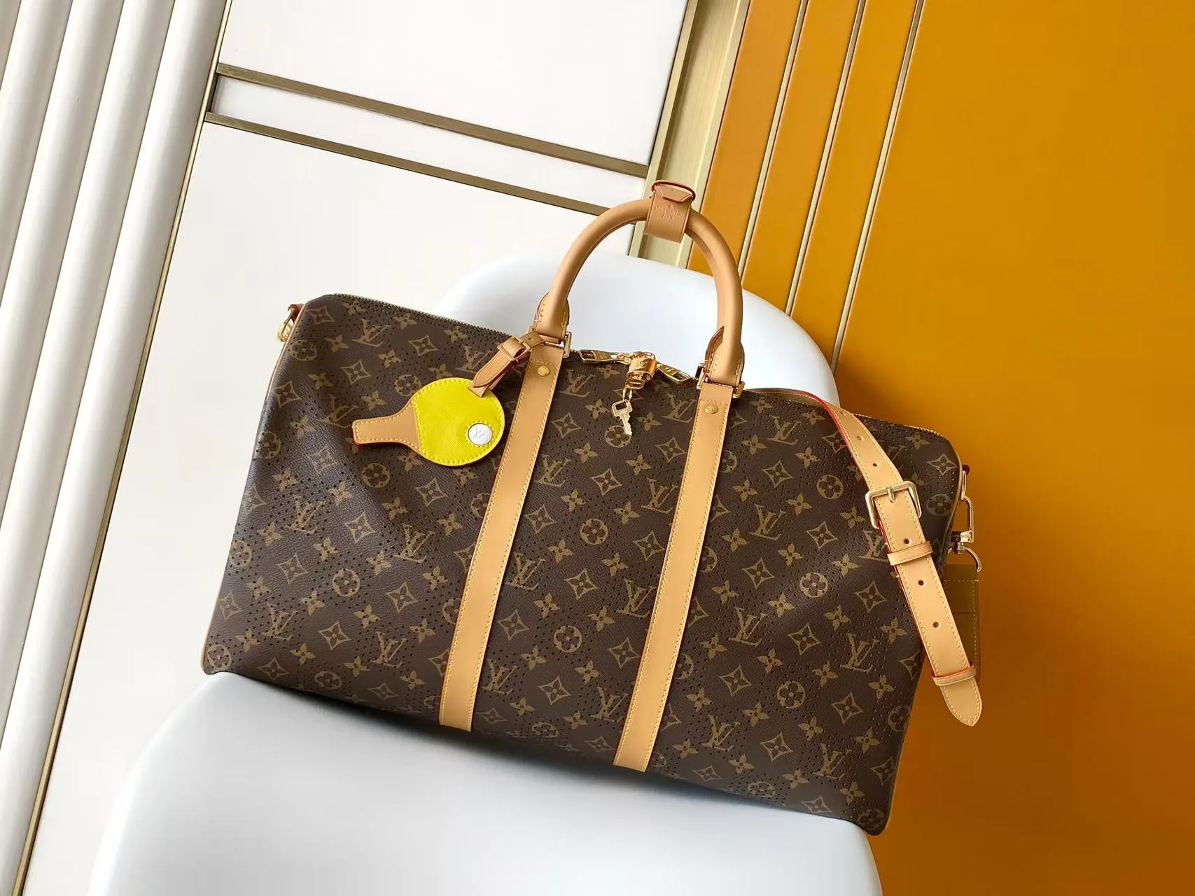 Women's Travel Bags LOUIS VUITTON 17949174