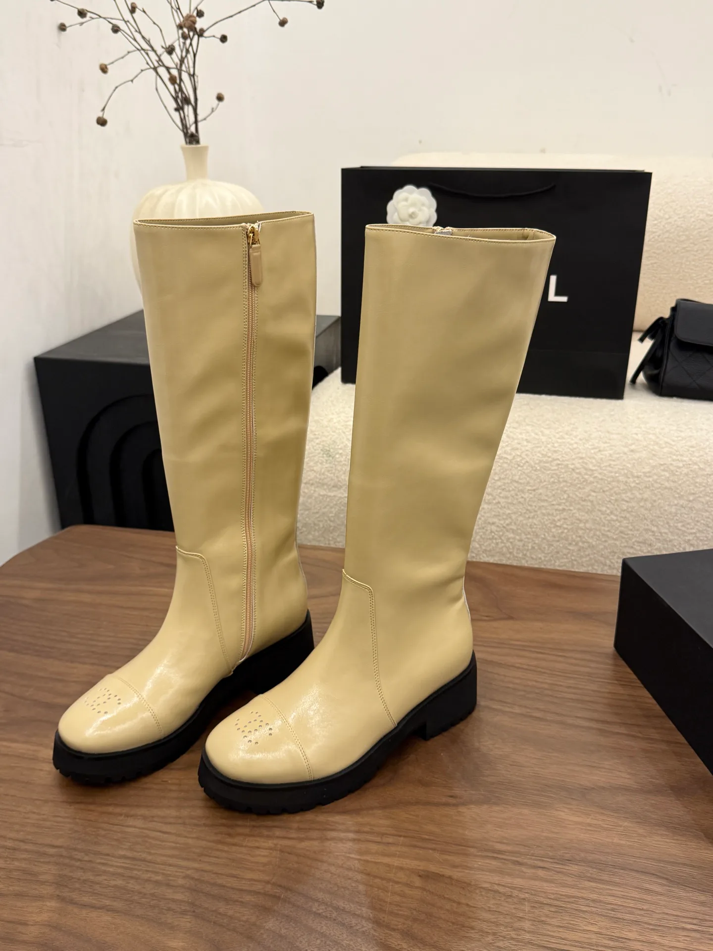 Women's Boots CHANEL 18275725