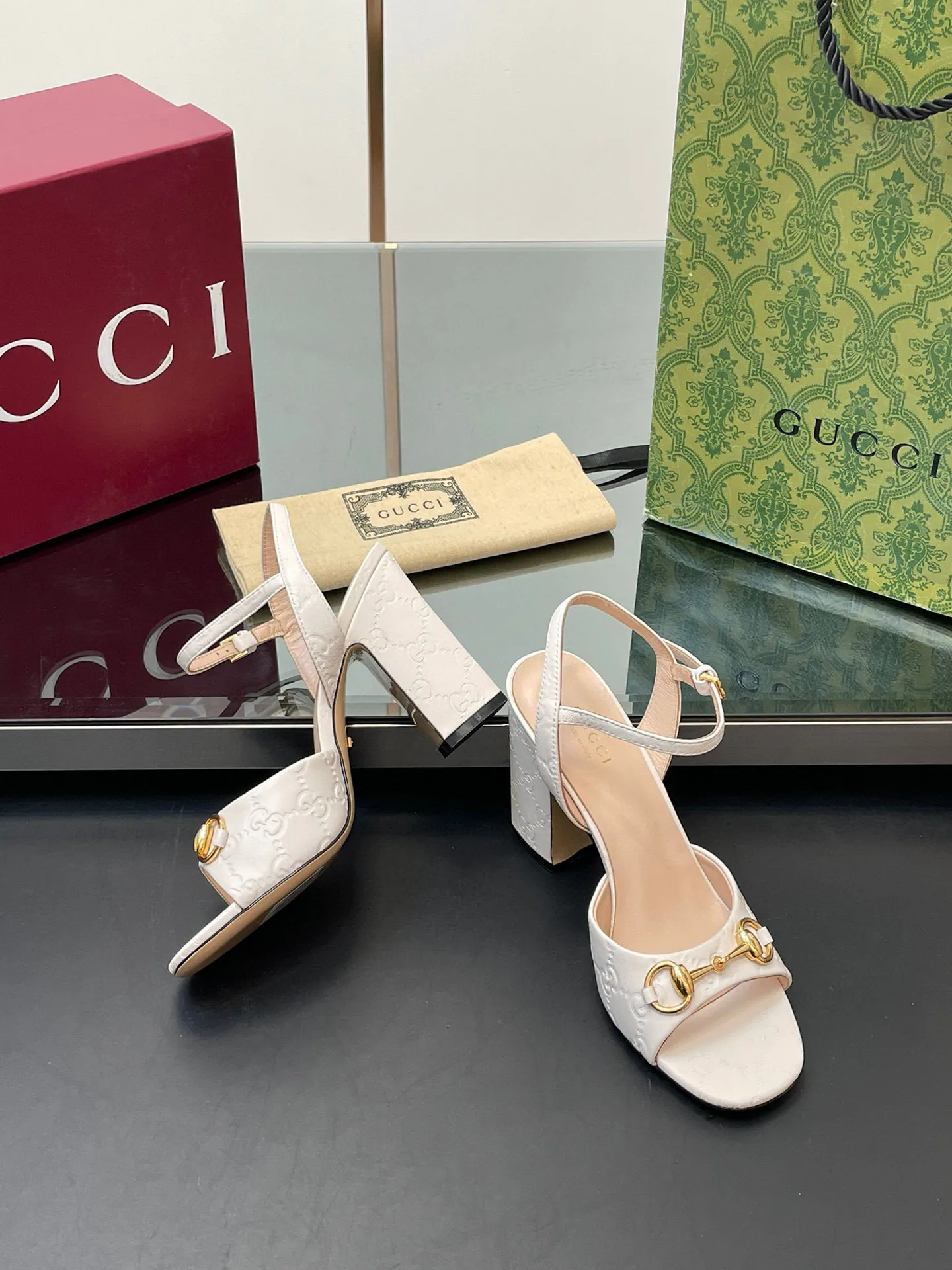 Women's Open-Toe Sandals GUCCI 17614709