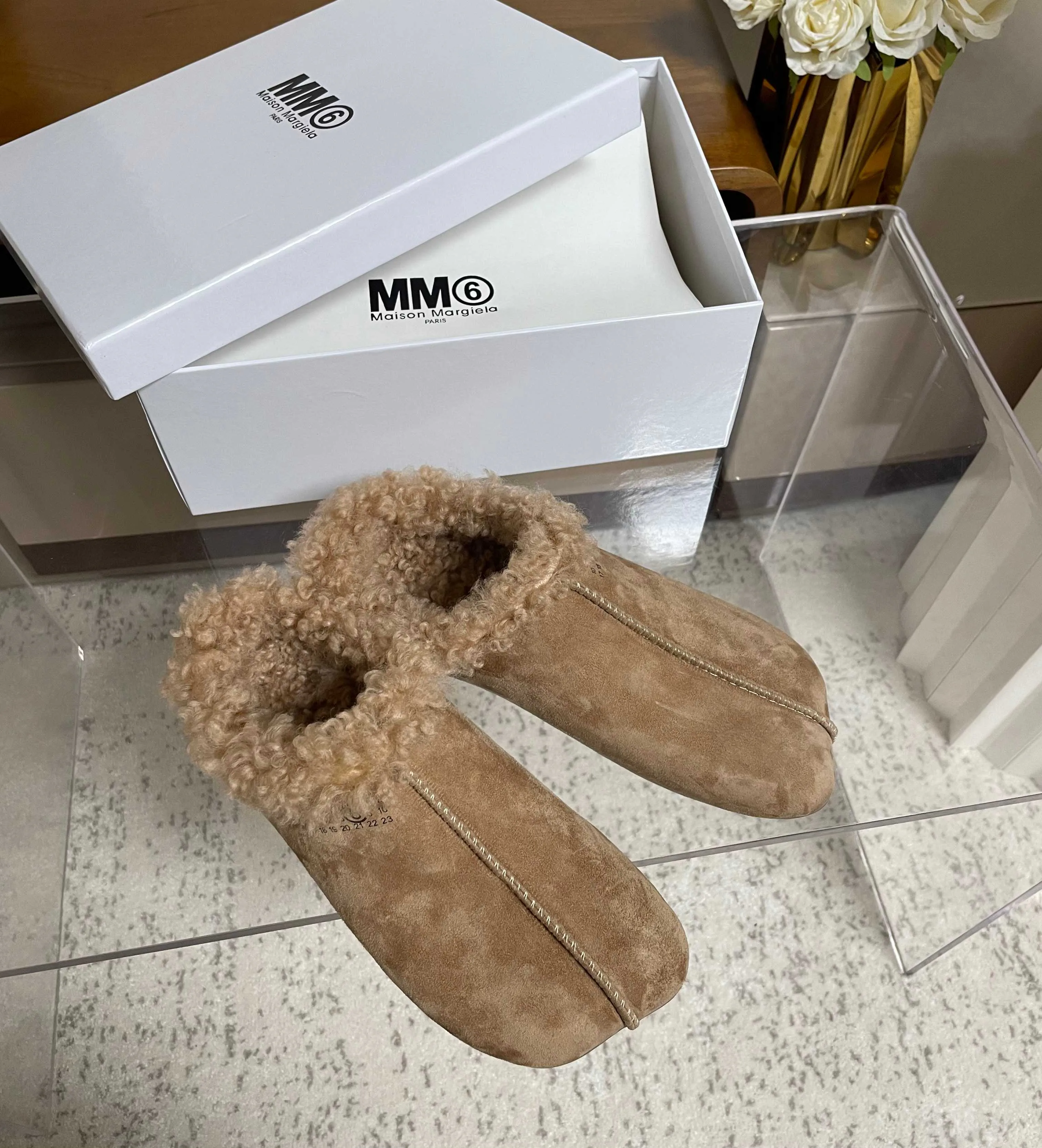 Women's Mules And Clogs MAISON MARGIELA 18054603