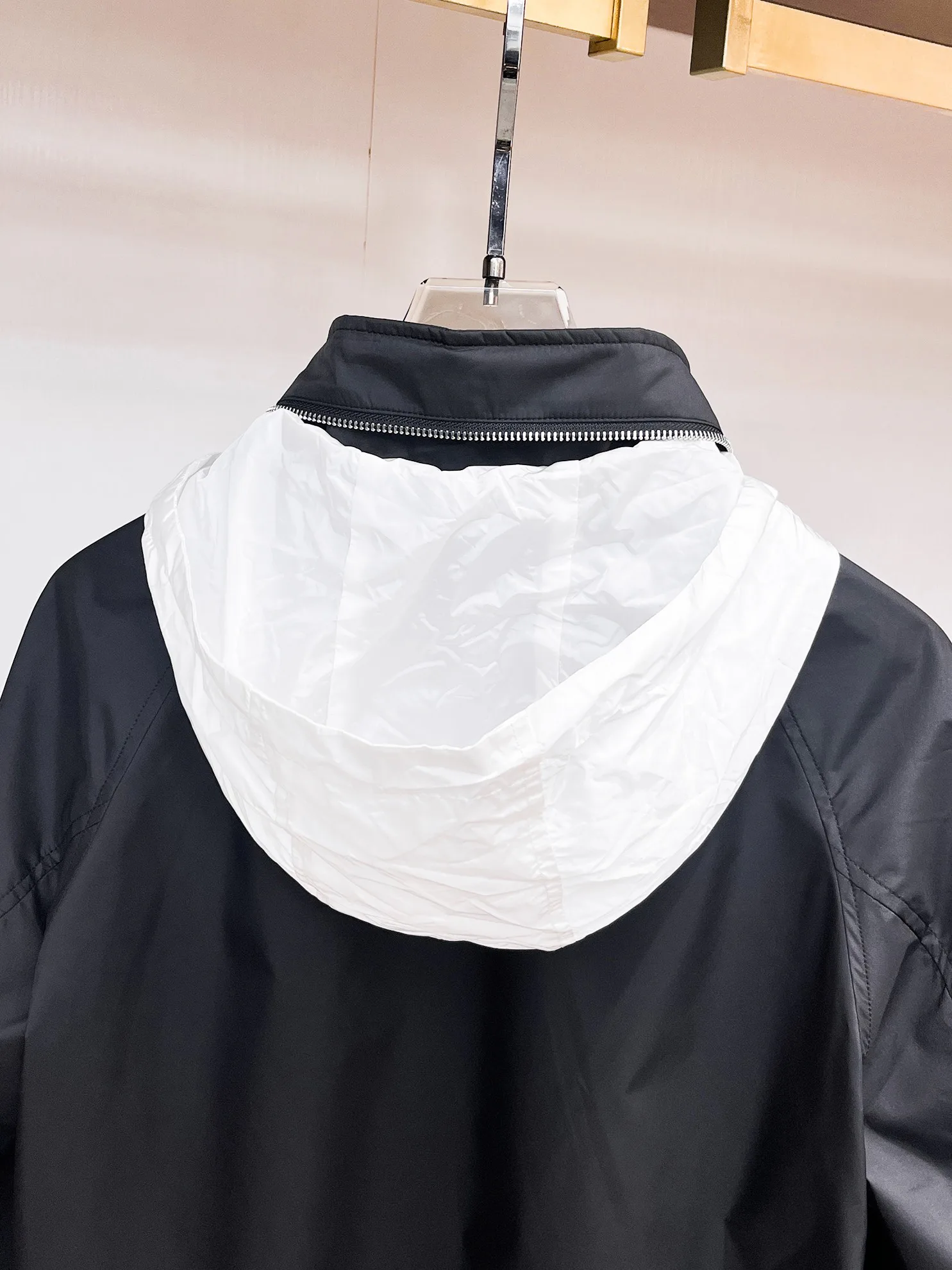 Men's Jackets And Down Jackets MONCLER 18197234