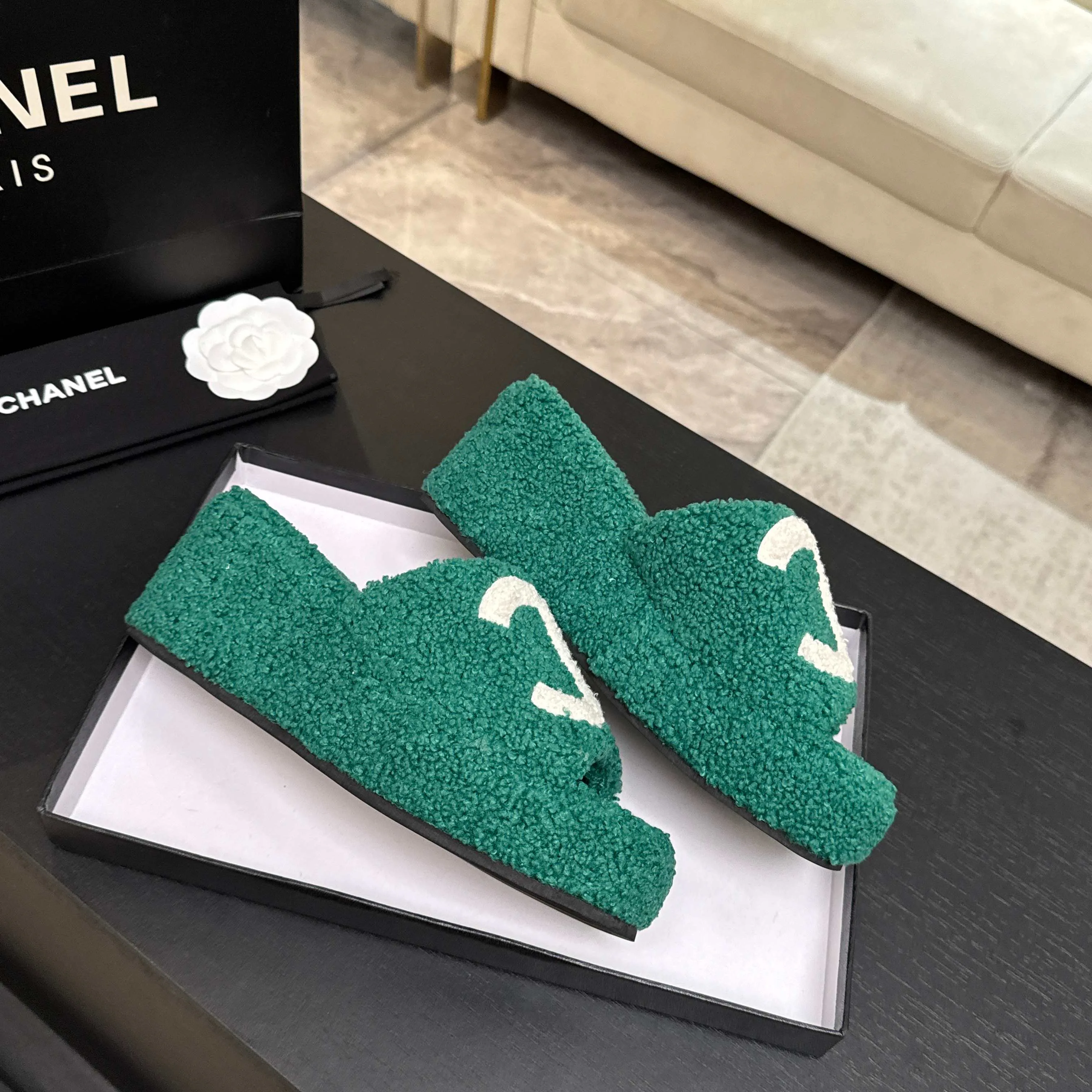 Women's Slippers CHANEL 18501001